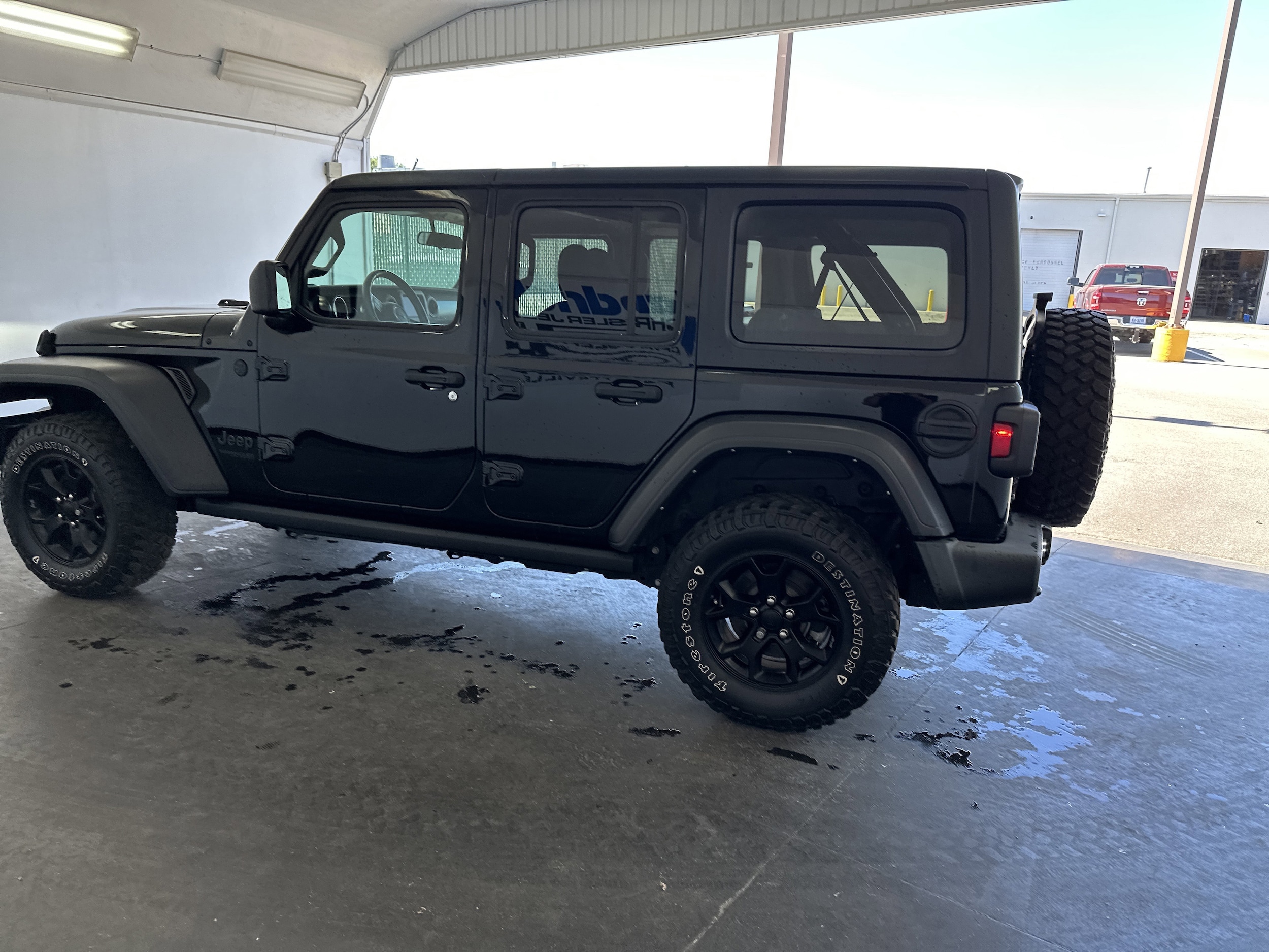 2022 Jeep Wrangler Unlimited Willys photo 4