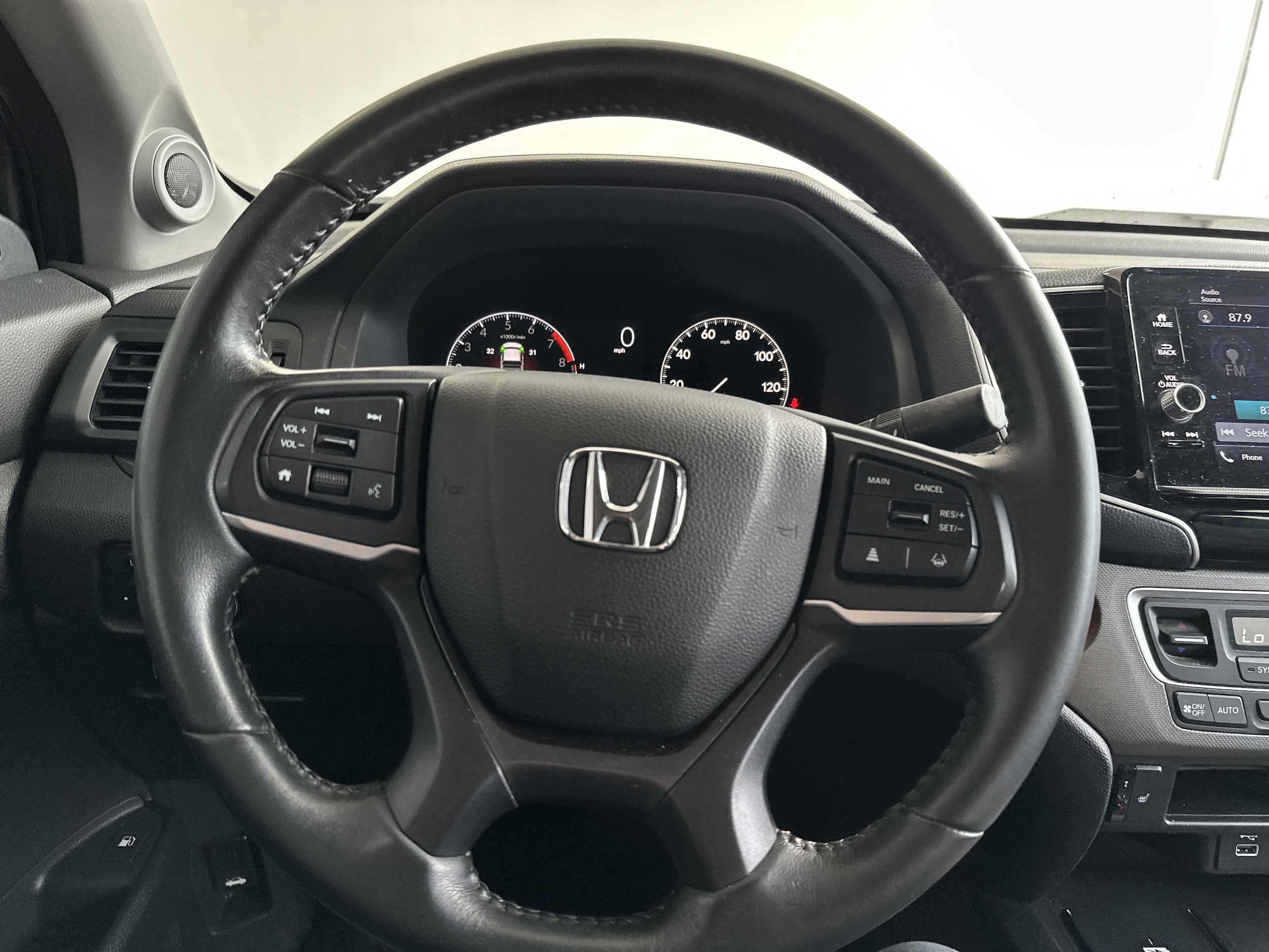 2024 Honda Ridgeline RTL photo 2