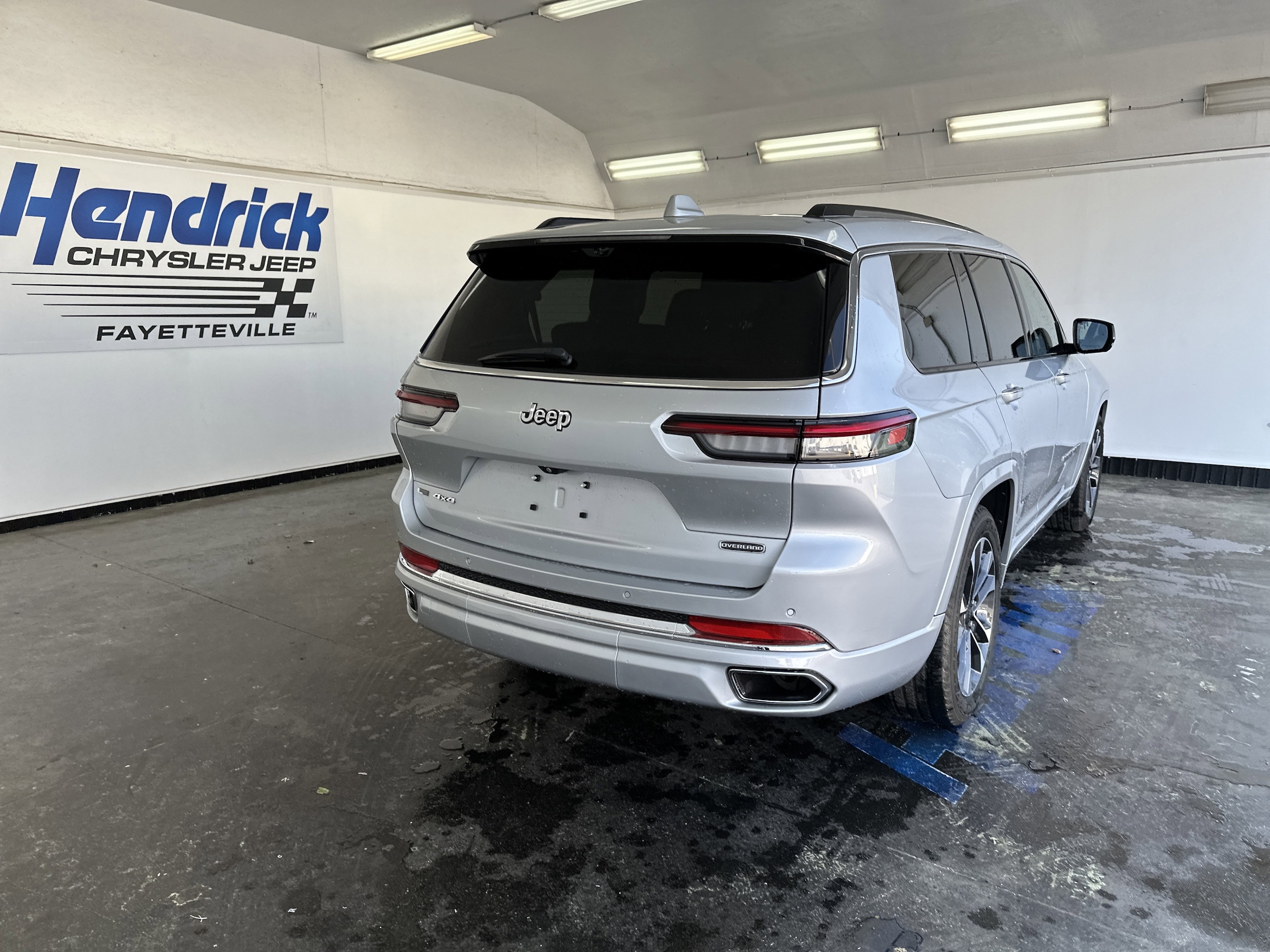 2021 Jeep Grand Cherokee L Overland photo 6