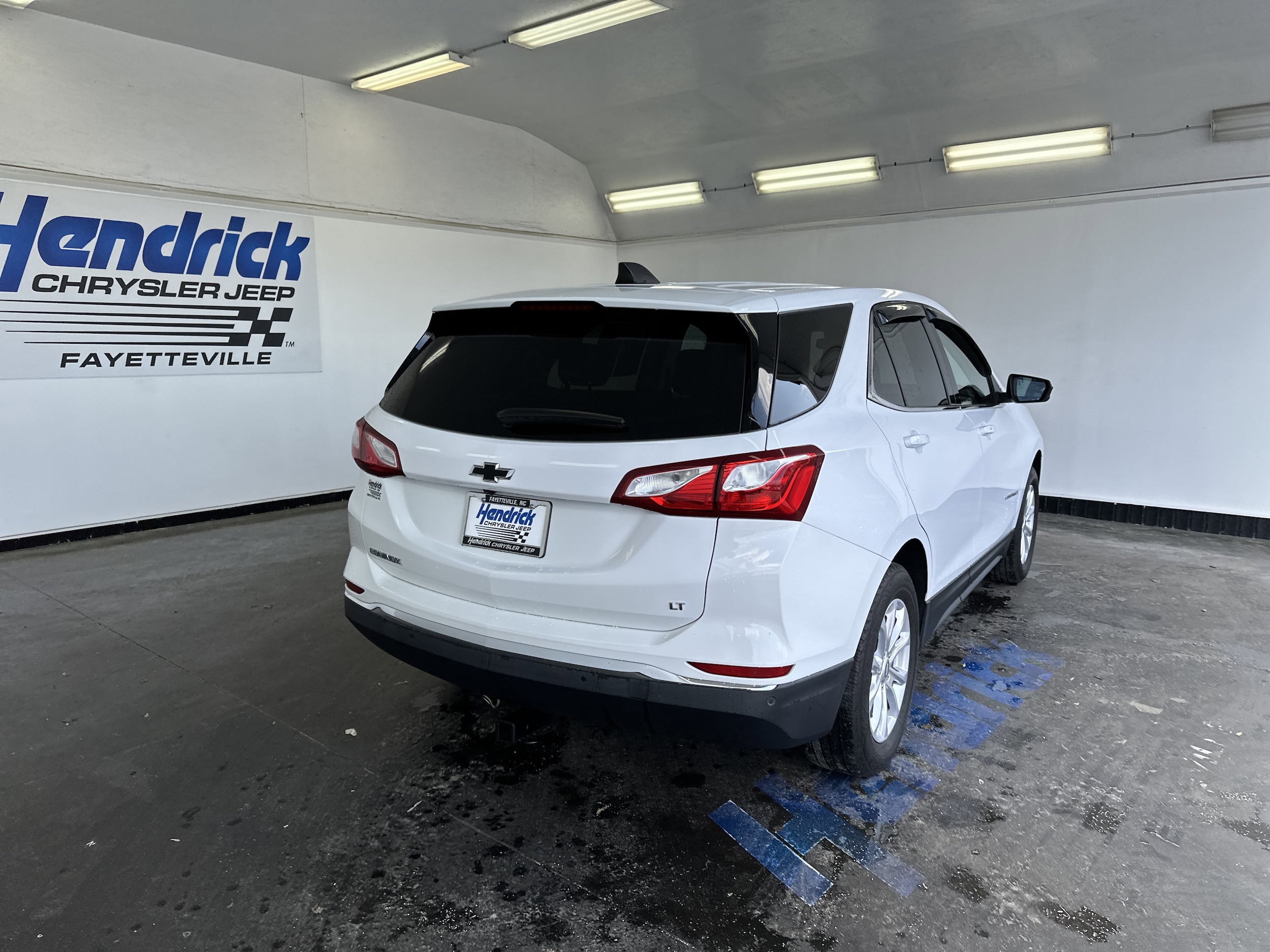 2020 Chevrolet Equinox LT photo 3