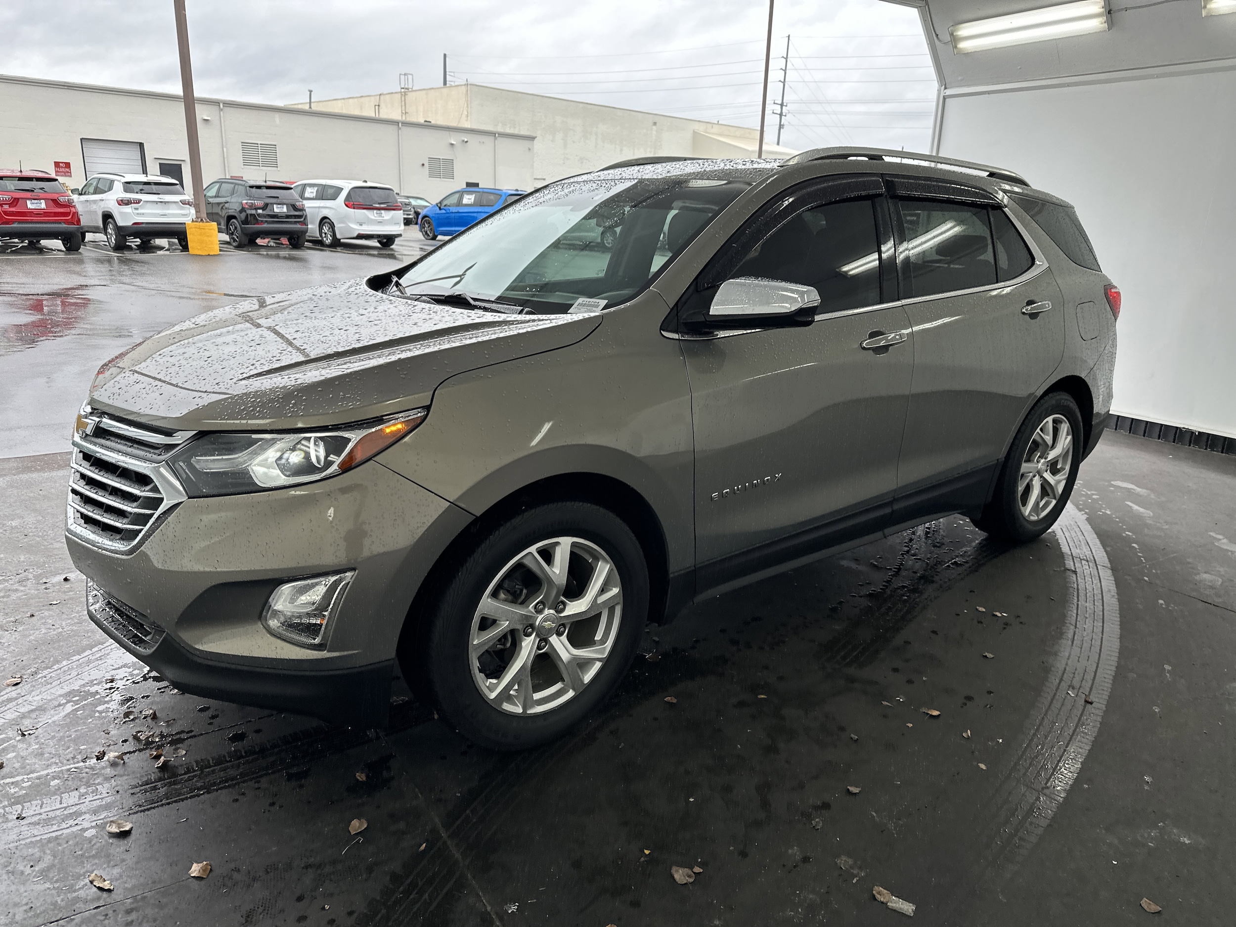 2018 Chevrolet Equinox Premier photo 2