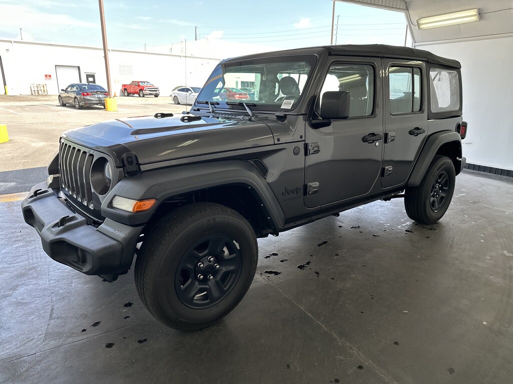 Used 2022 Jeep Wrangler Unlimited Sport Convertible