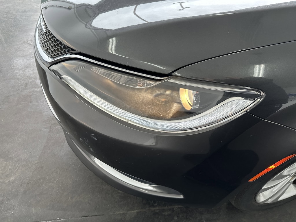 Used 2015 Chrysler 200 Limited Sedan
