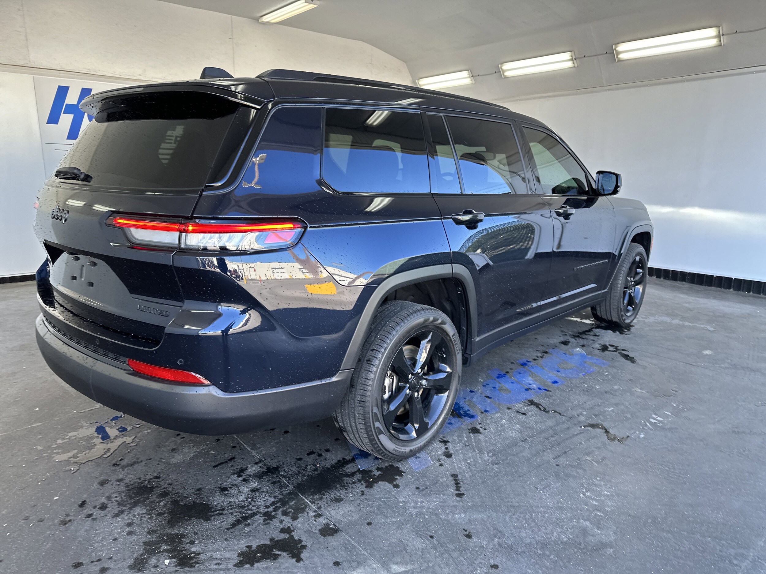 2024 Jeep Grand Cherokee L Limited photo 3