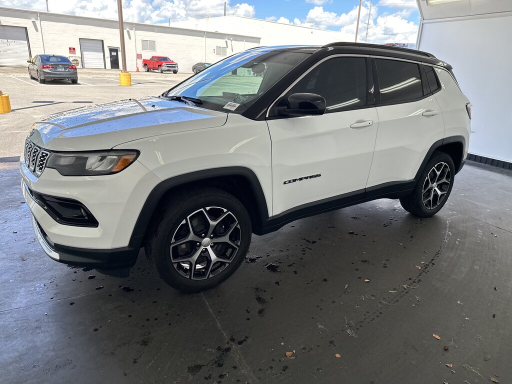 Used 2024 Jeep Compass Limited SUV