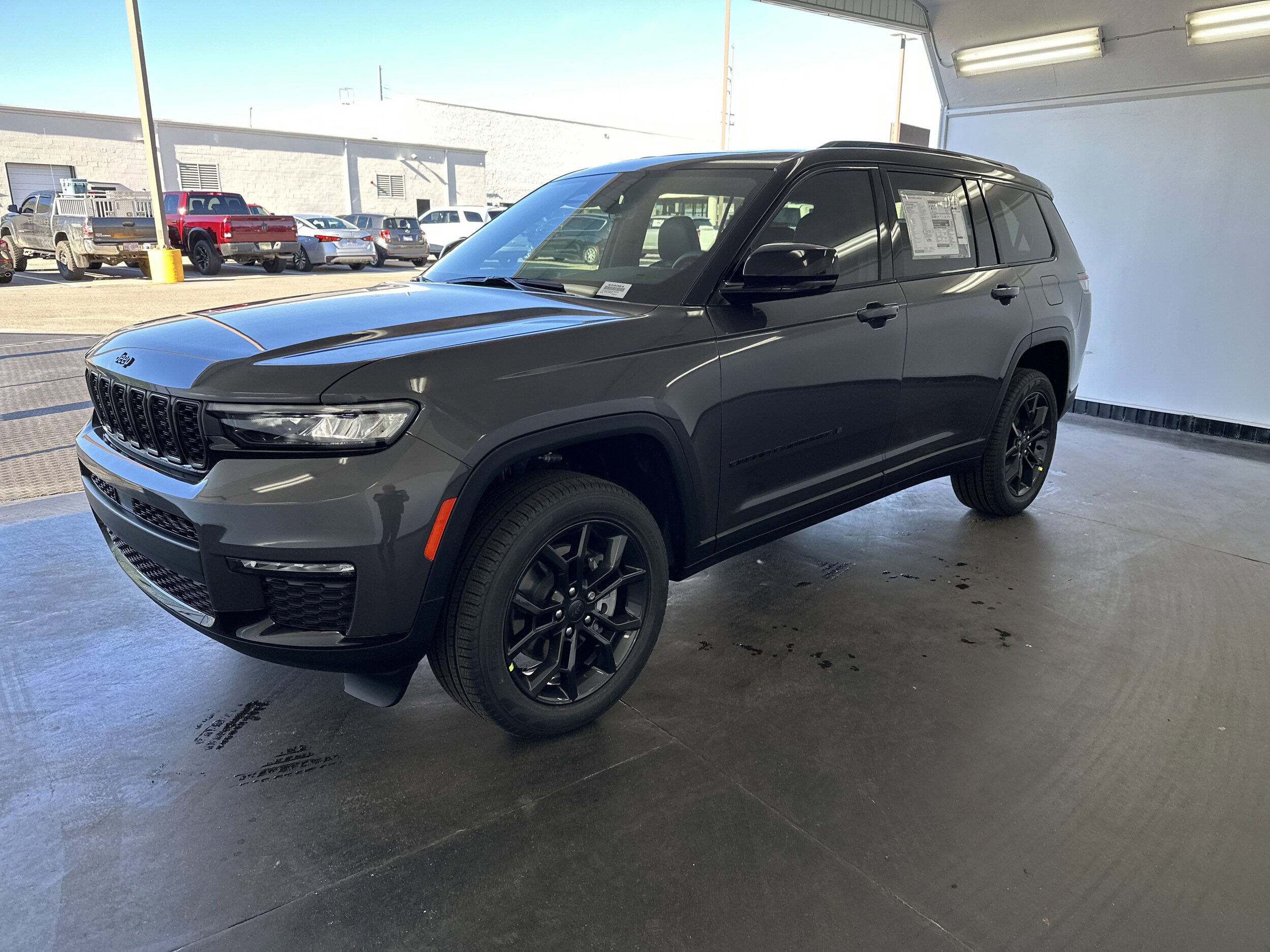 ennoy SHAKATECH CHARCOAL GRAY【L】 New 2025 Jeep Grand Cherokee L For Sale in Fayetteville, NC VIN