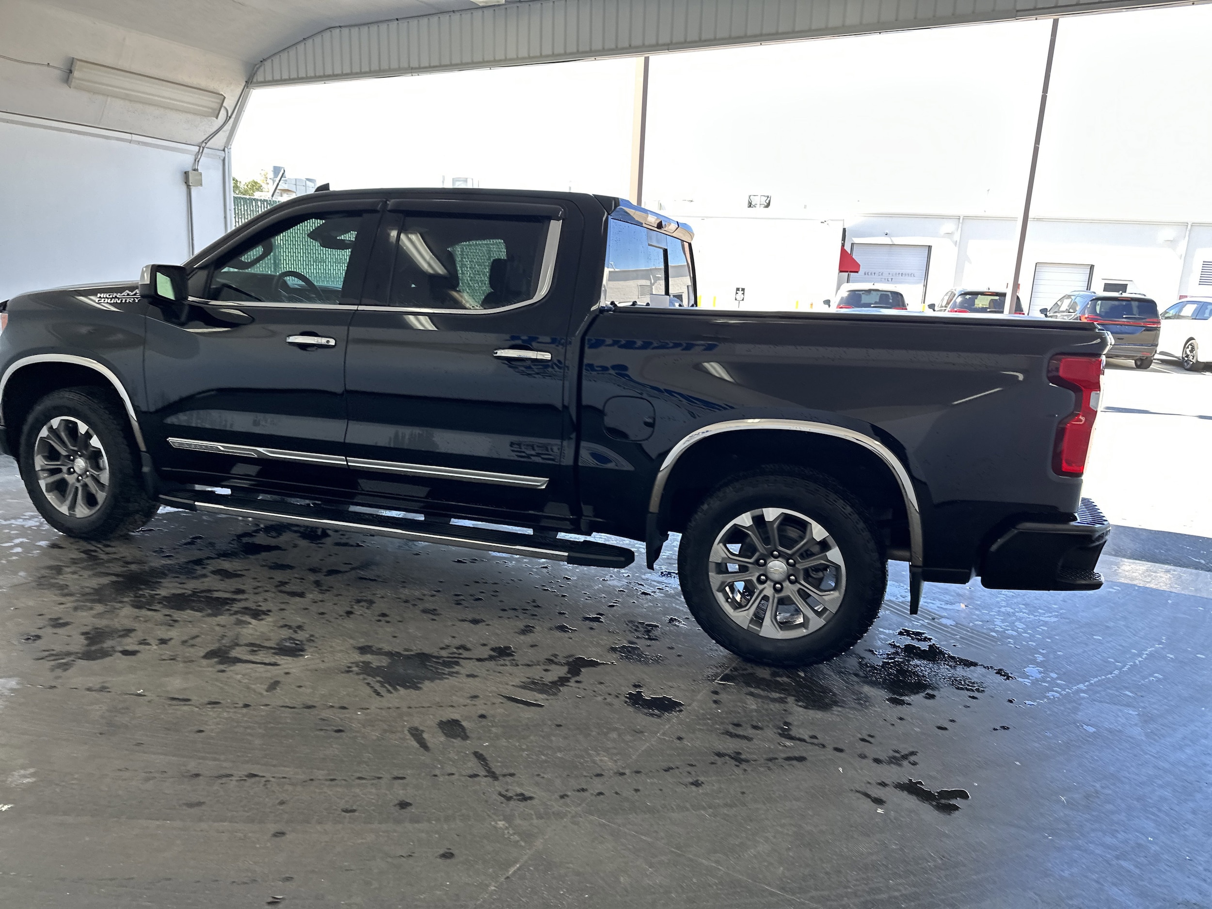 2024 Chevrolet Silverado 1500 High Country photo 4