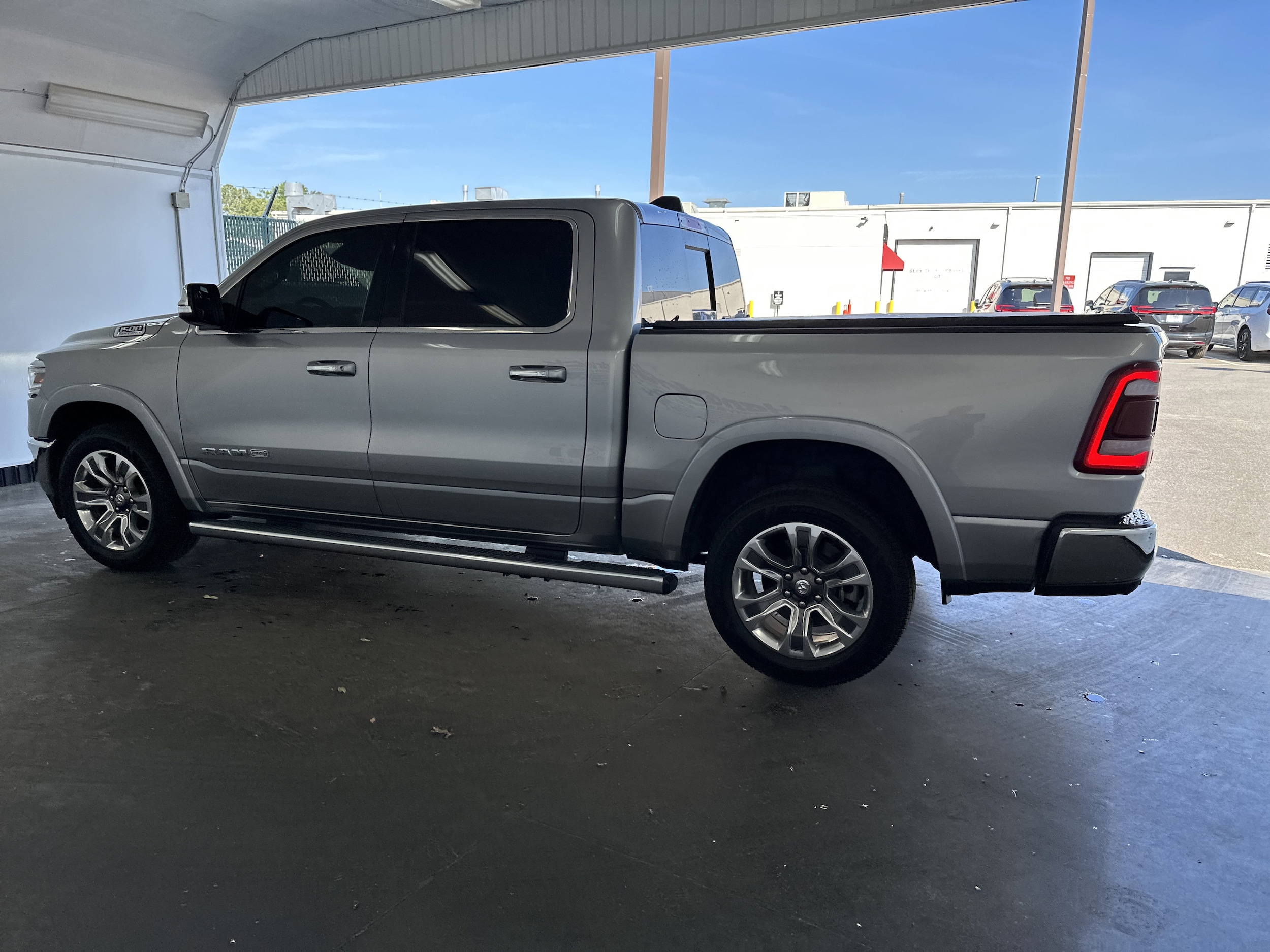 2022 Ram 1500 Longhorn photo 4