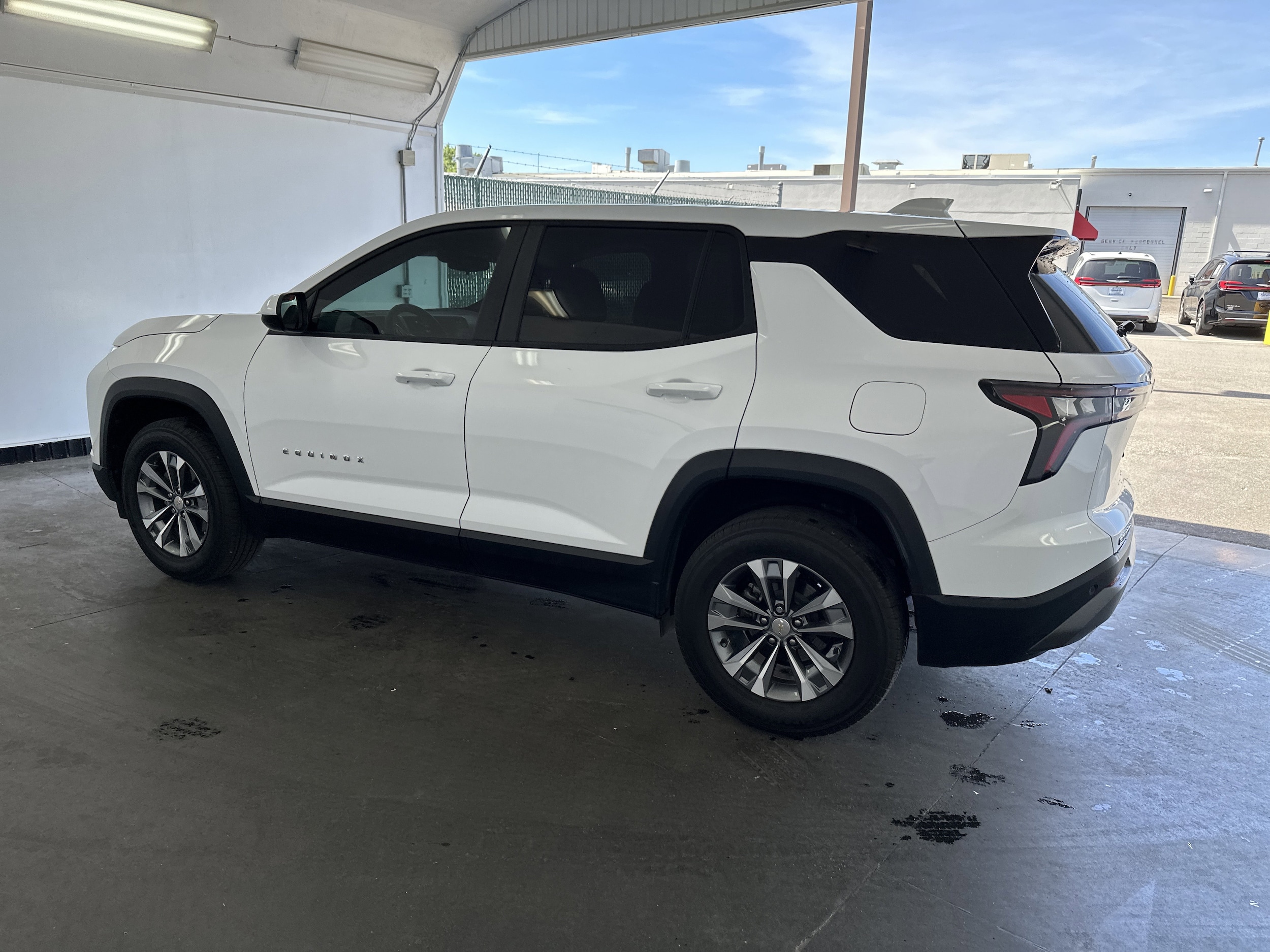 2025 Chevrolet Equinox FWD LT photo 6
