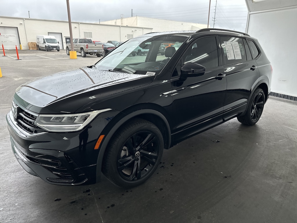 Used 2024 Volkswagen Tiguan SE R-Line Black SUV