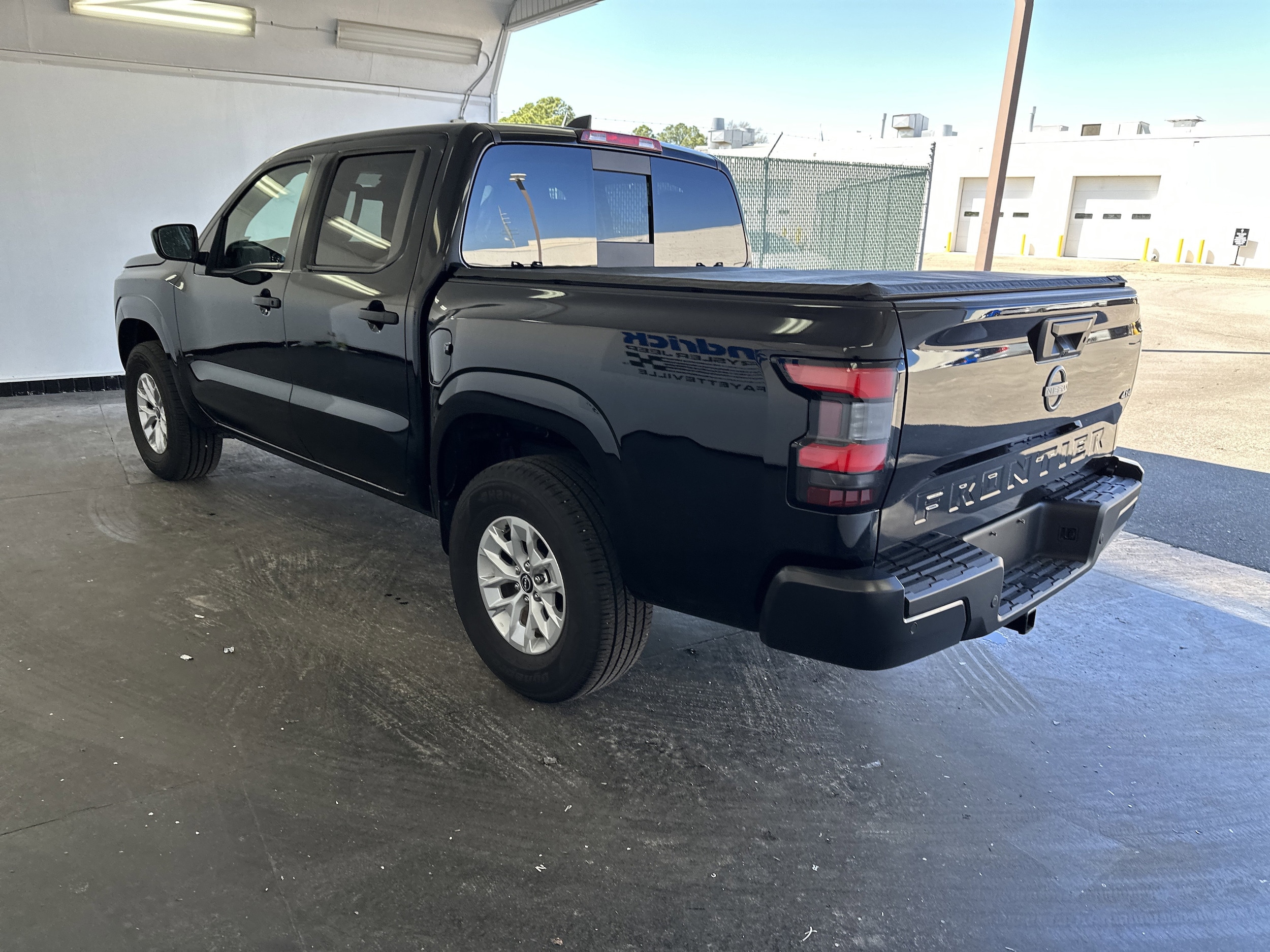 2025 Nissan Frontier S photo 6