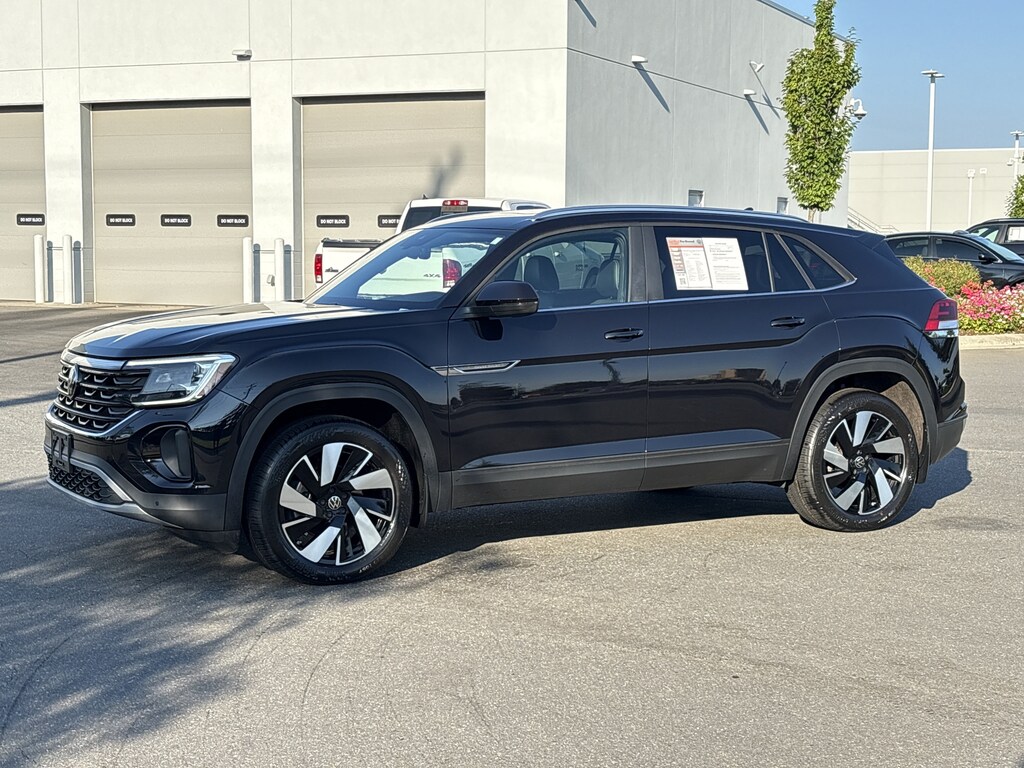 Used 2024 Volkswagen Atlas Cross Sport 2.0T SE w/Technology SUV