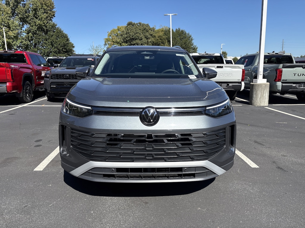 New 2025 Volkswagen Tiguan 2.0T S SUV