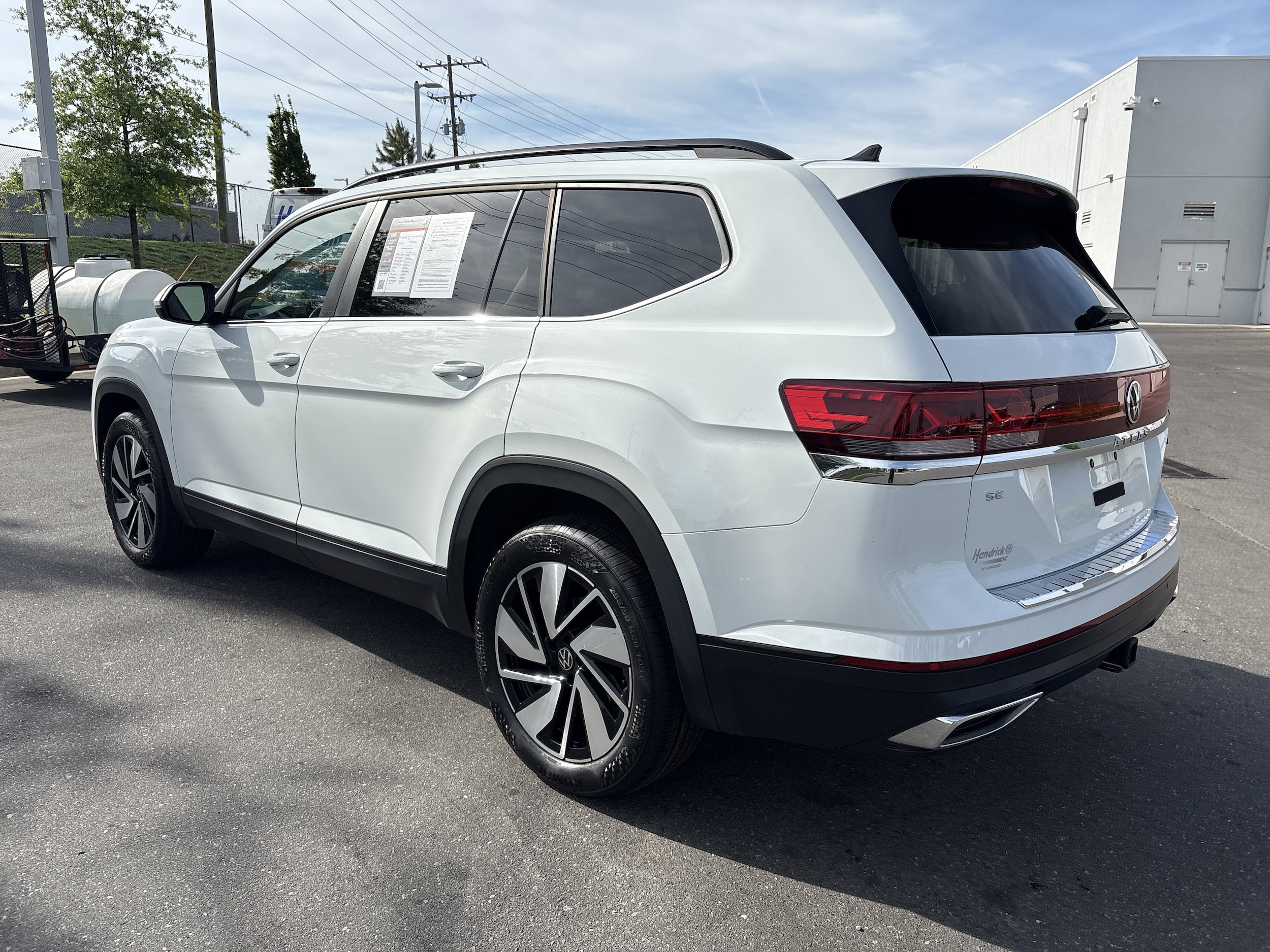 2024 Volkswagen Atlas 2.0T SE w/Technology photo 6