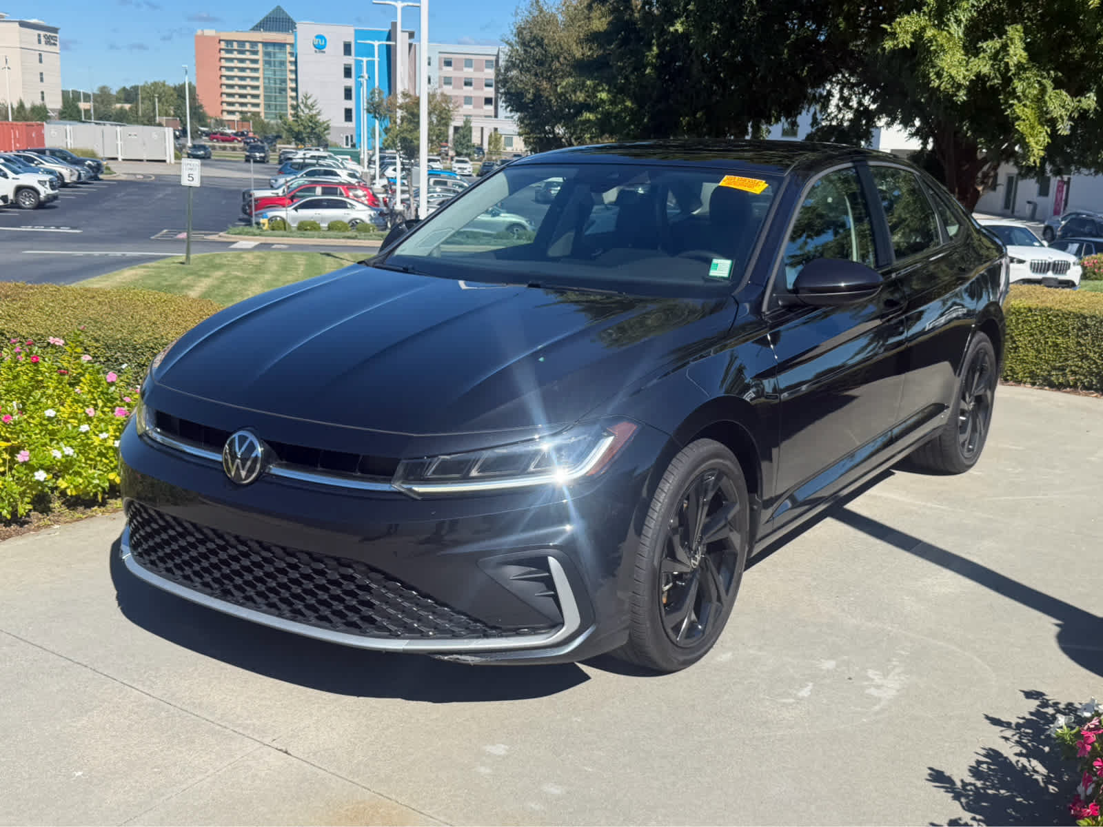 Used 2025 Volkswagen Jetta 1.5T SE Sedan