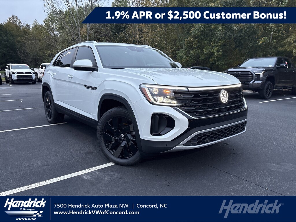 New 2026 Volkswagen Atlas Cross Sport 2.0T SE w/Technology SUV