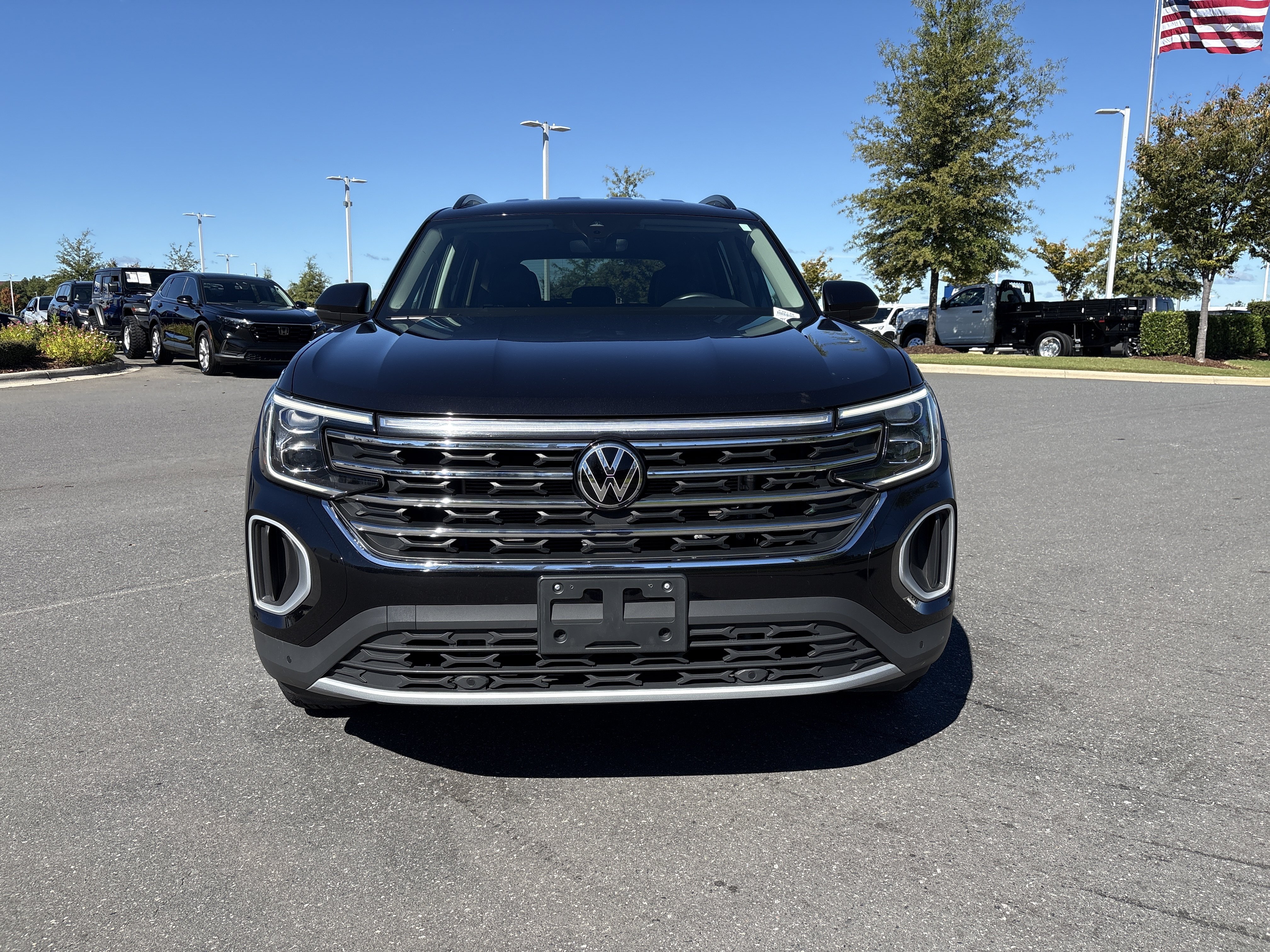 Certified 2025 Volkswagen Atlas 2.0T SE w/Technology SUV