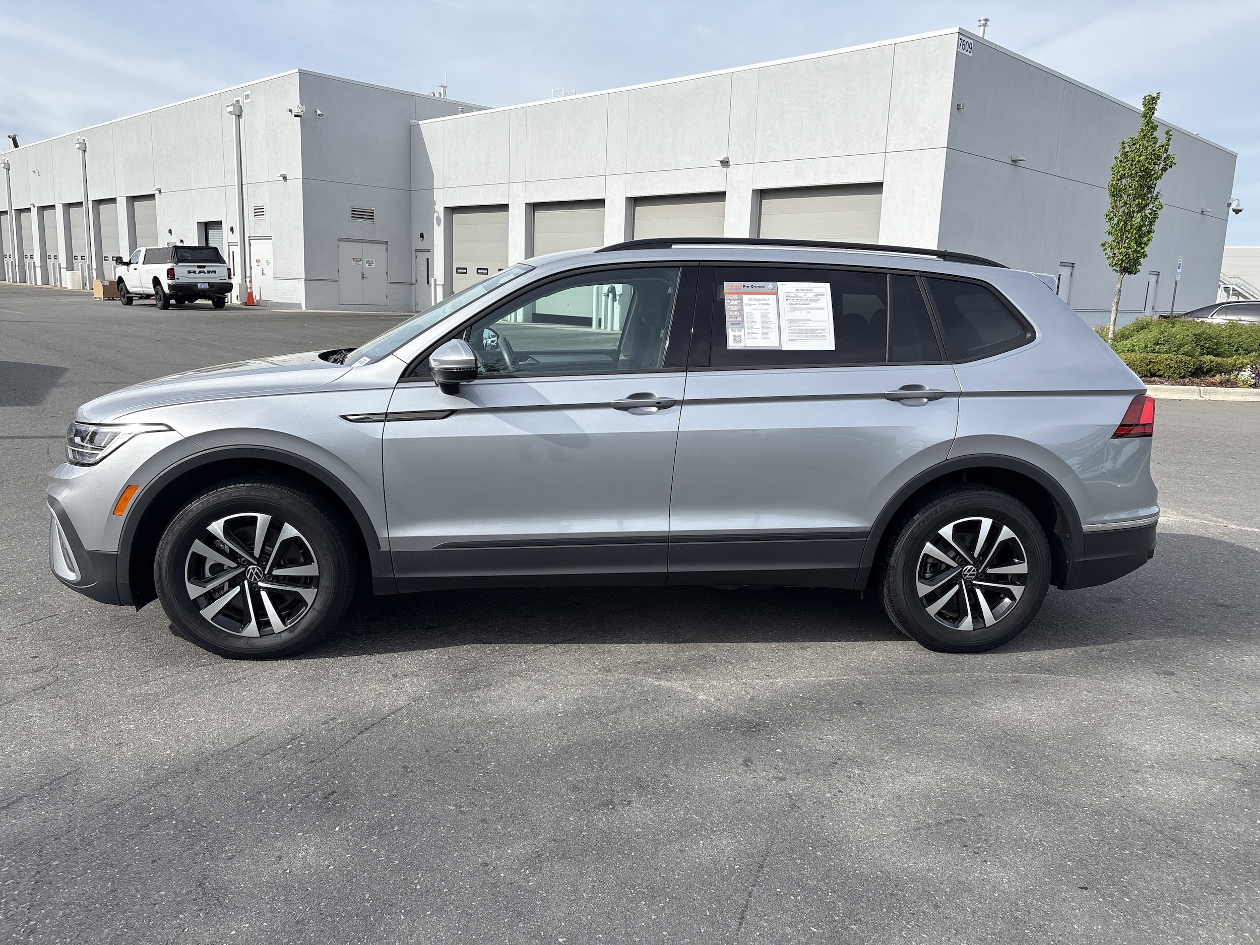 2023 Volkswagen Tiguan 2.0T S photo 5