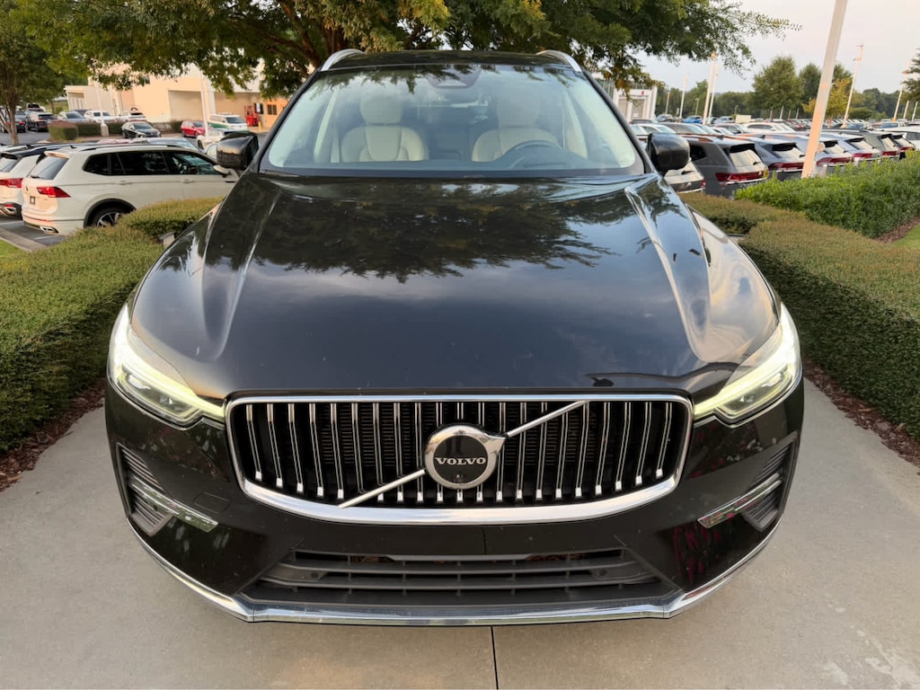 Used 2022 Volvo XC60 B5 FWD Inscription SUV