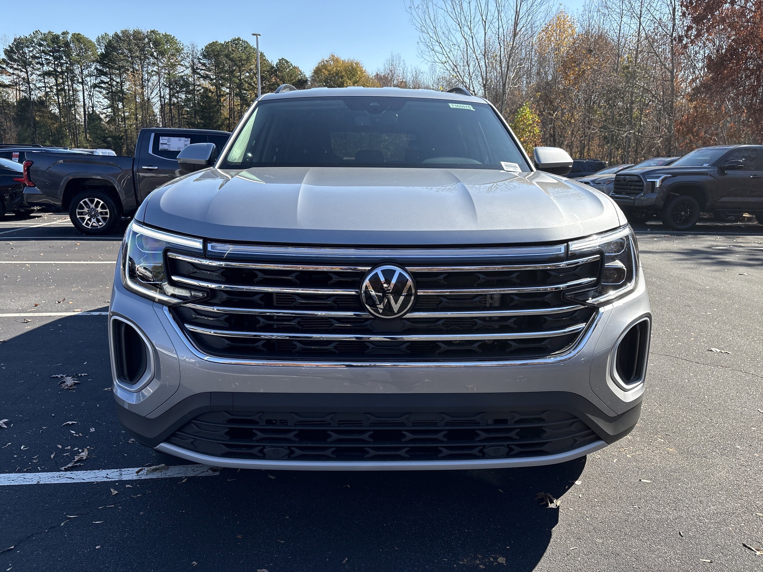 2026 Volkswagen Atlas SE photo 3