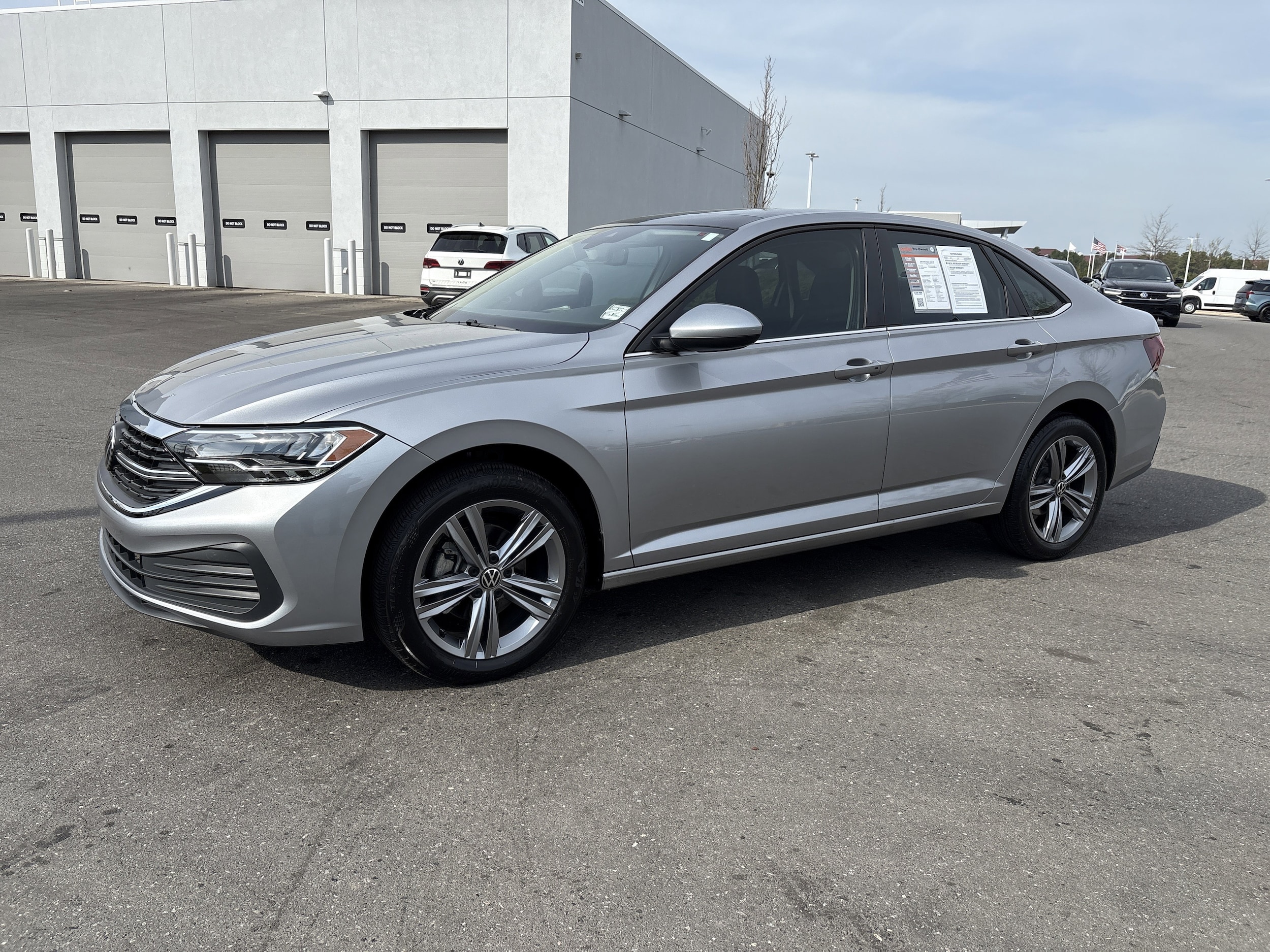 2023 Volkswagen Jetta 1.5T SE photo 4