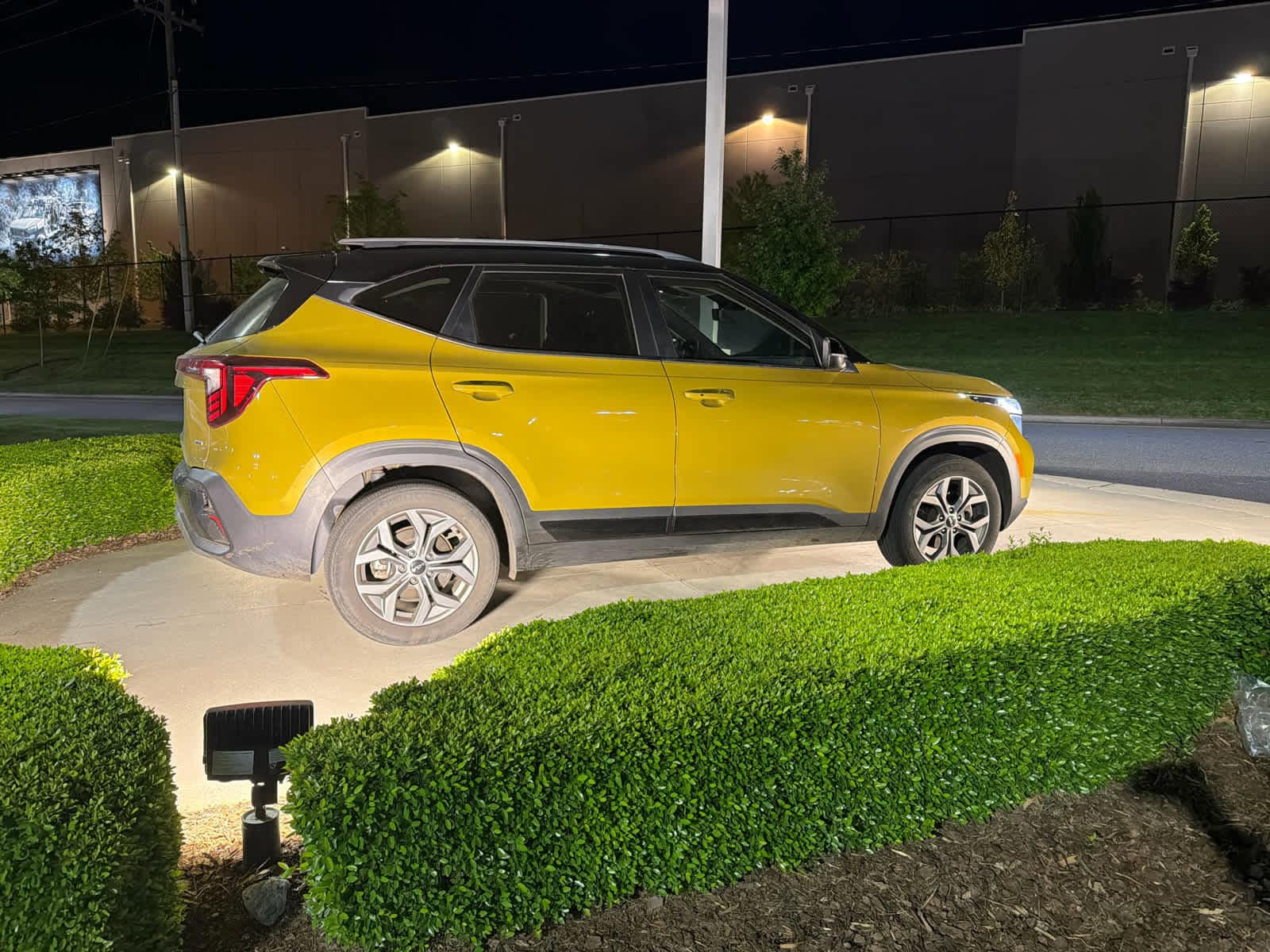 2024 Kia Seltos S photo 6