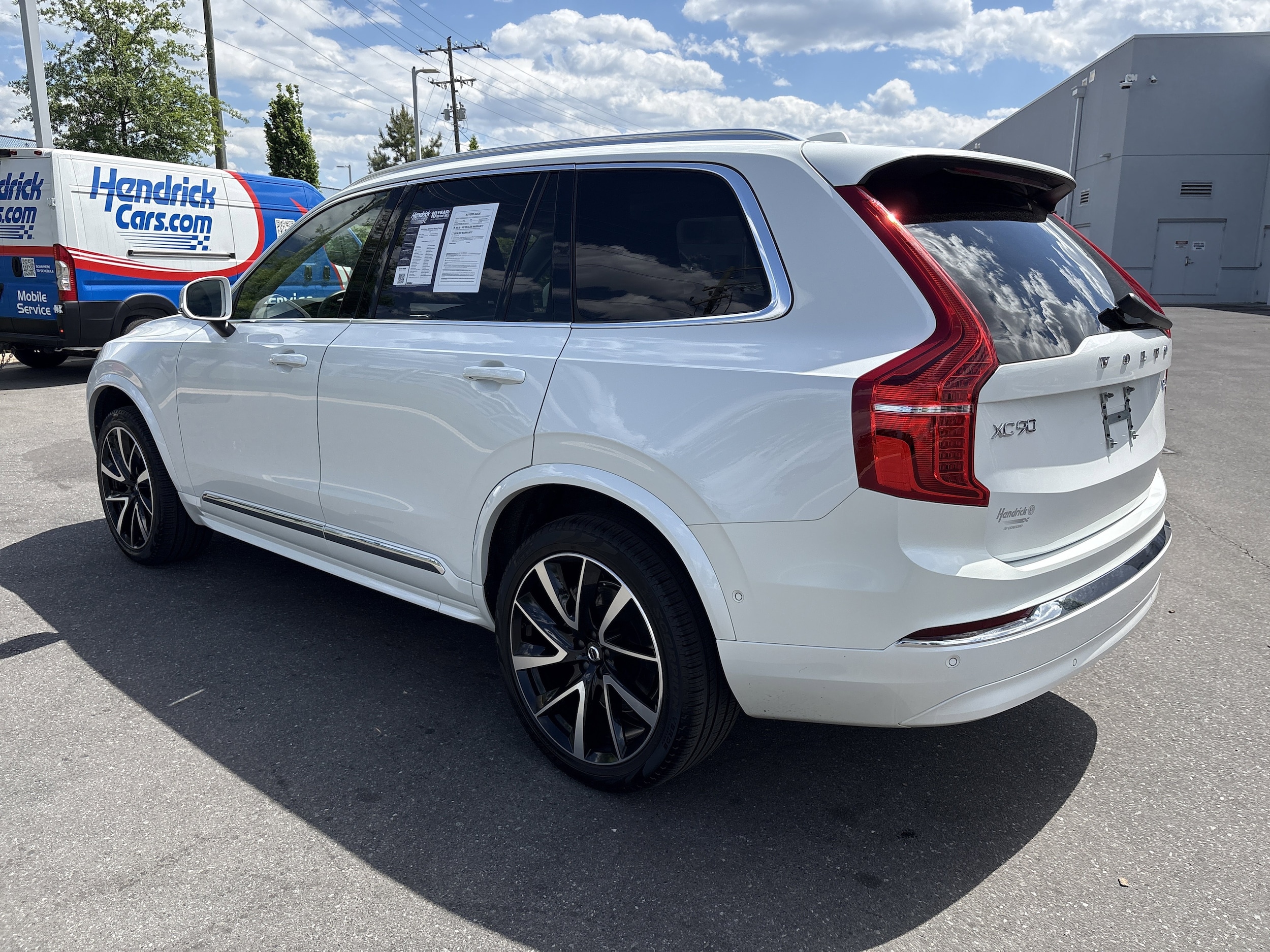 2024 Volvo XC90 B5 Plus Bright photo 5