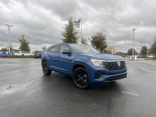 2025 Volkswagen Atlas Cross Sport 2.0T SEL R-Line Black SUV