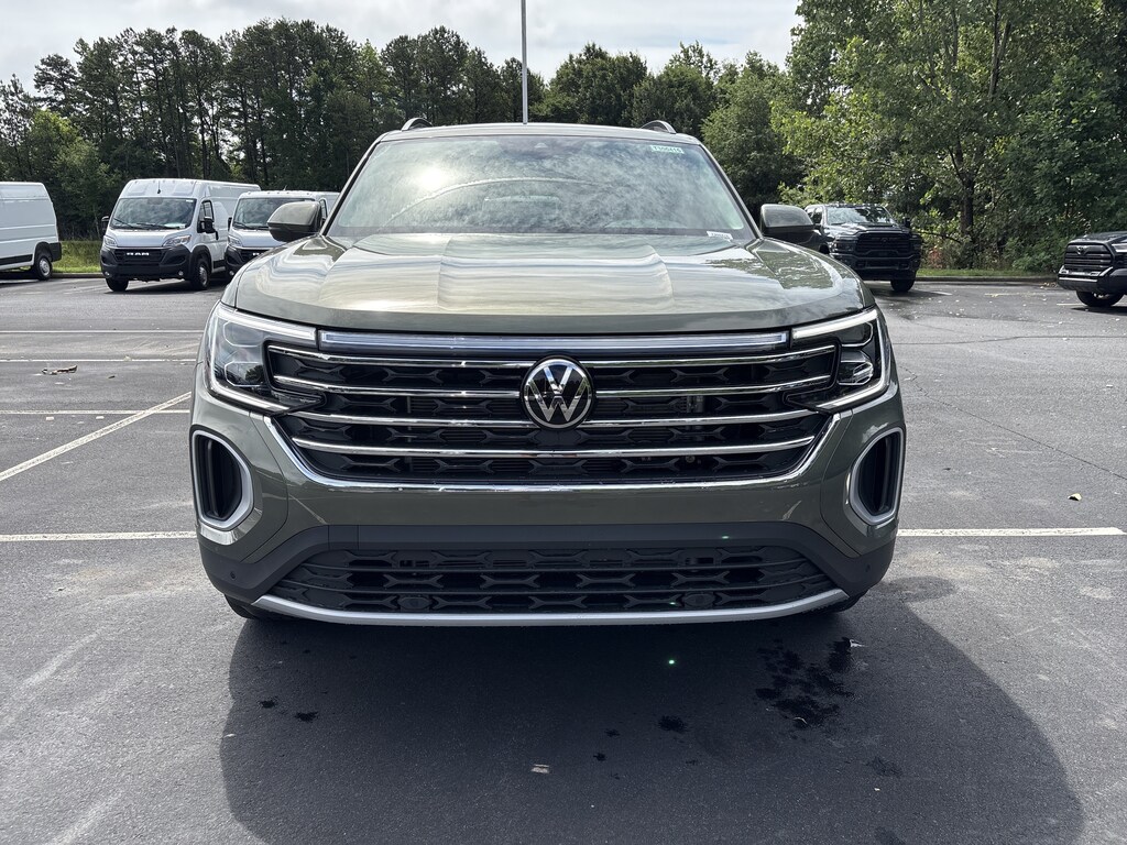 New 2026 Volkswagen Atlas SE w/Technology SUV