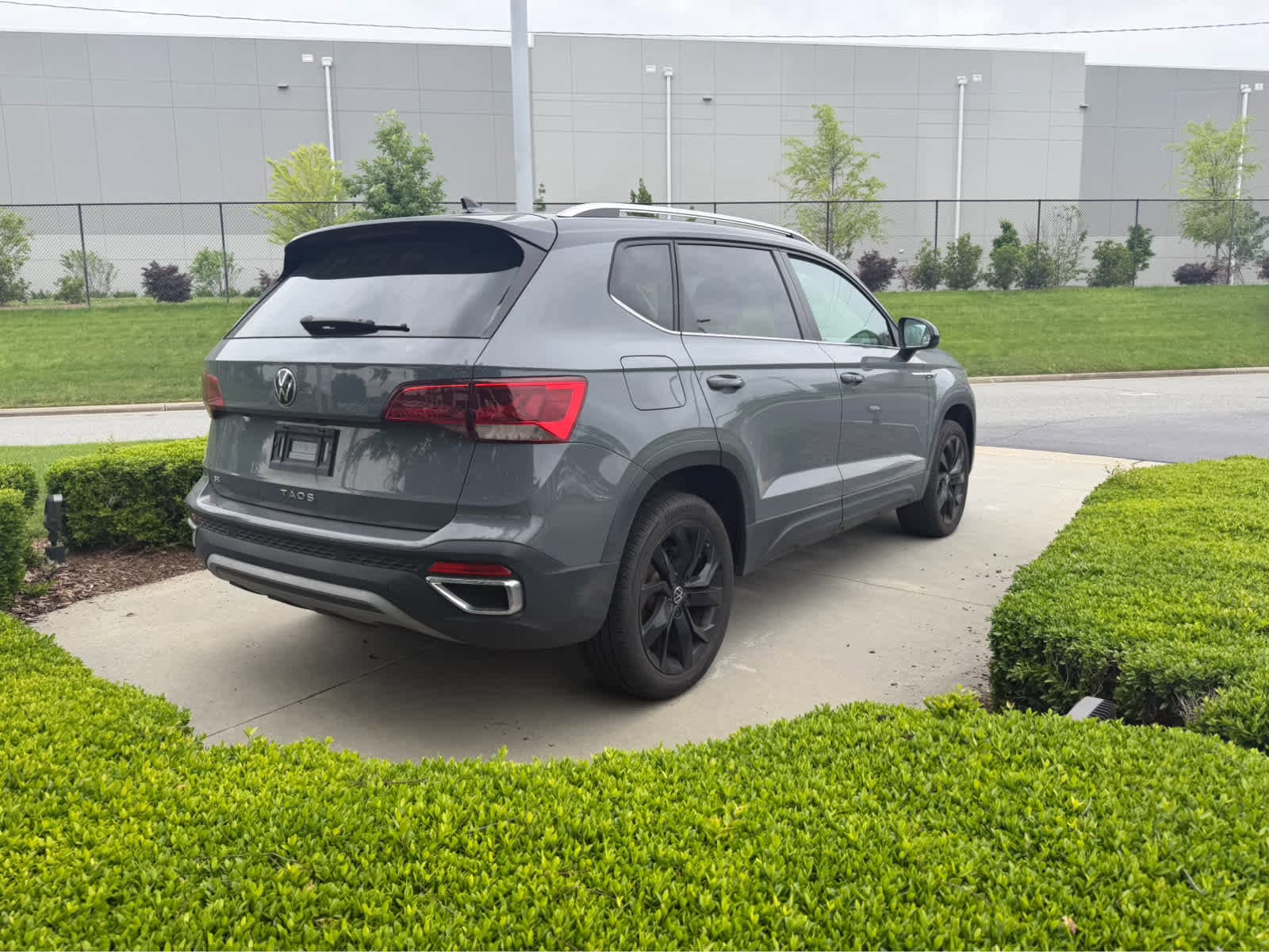 2023 Volkswagen Taos 1.5T SE photo 6