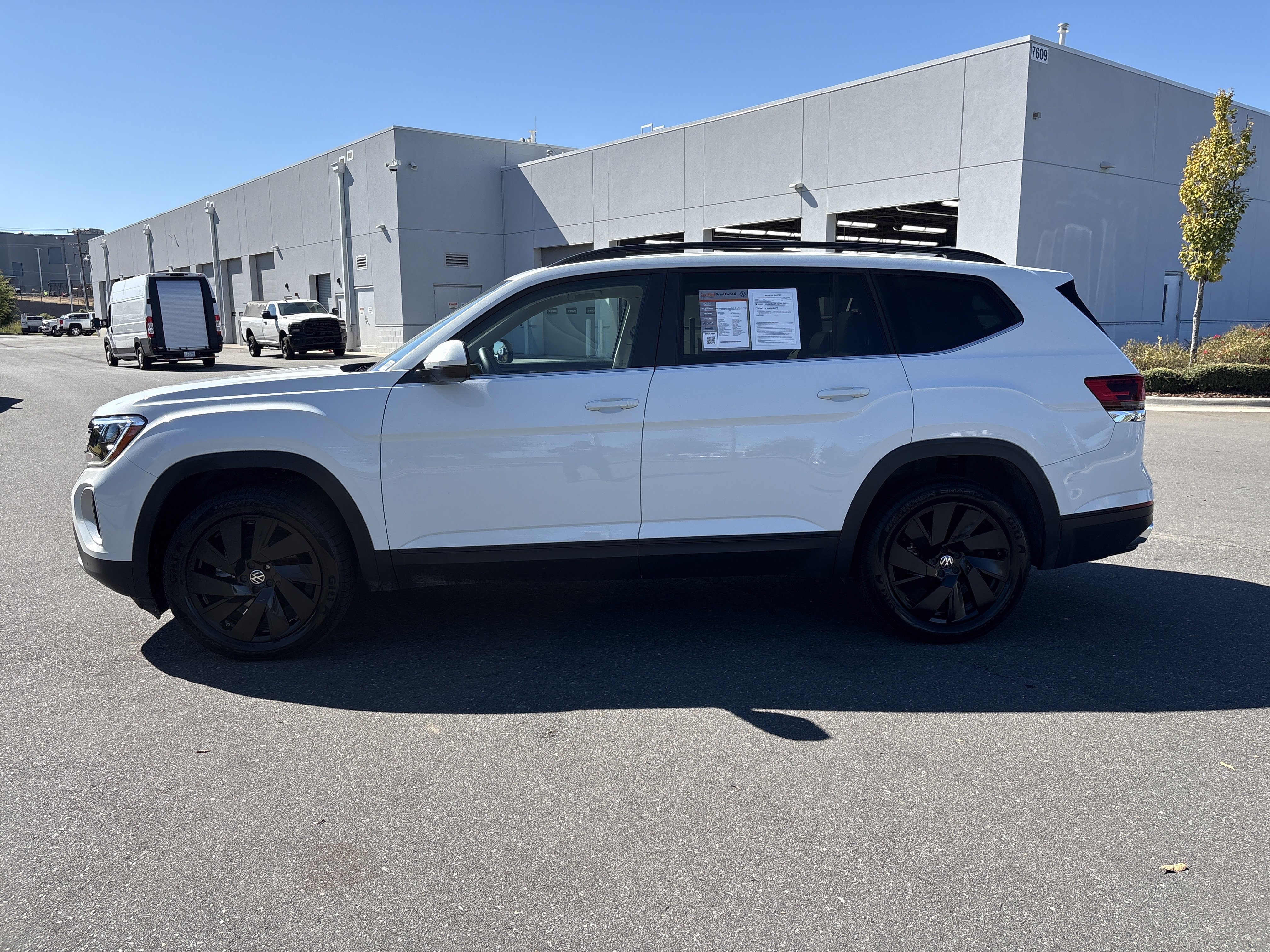 Certified 2024 Volkswagen Atlas 2.0T SE w/Technology SUV