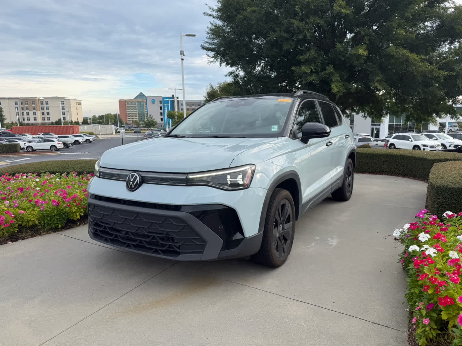 2025 Volkswagen Taos 1.5T SE Black