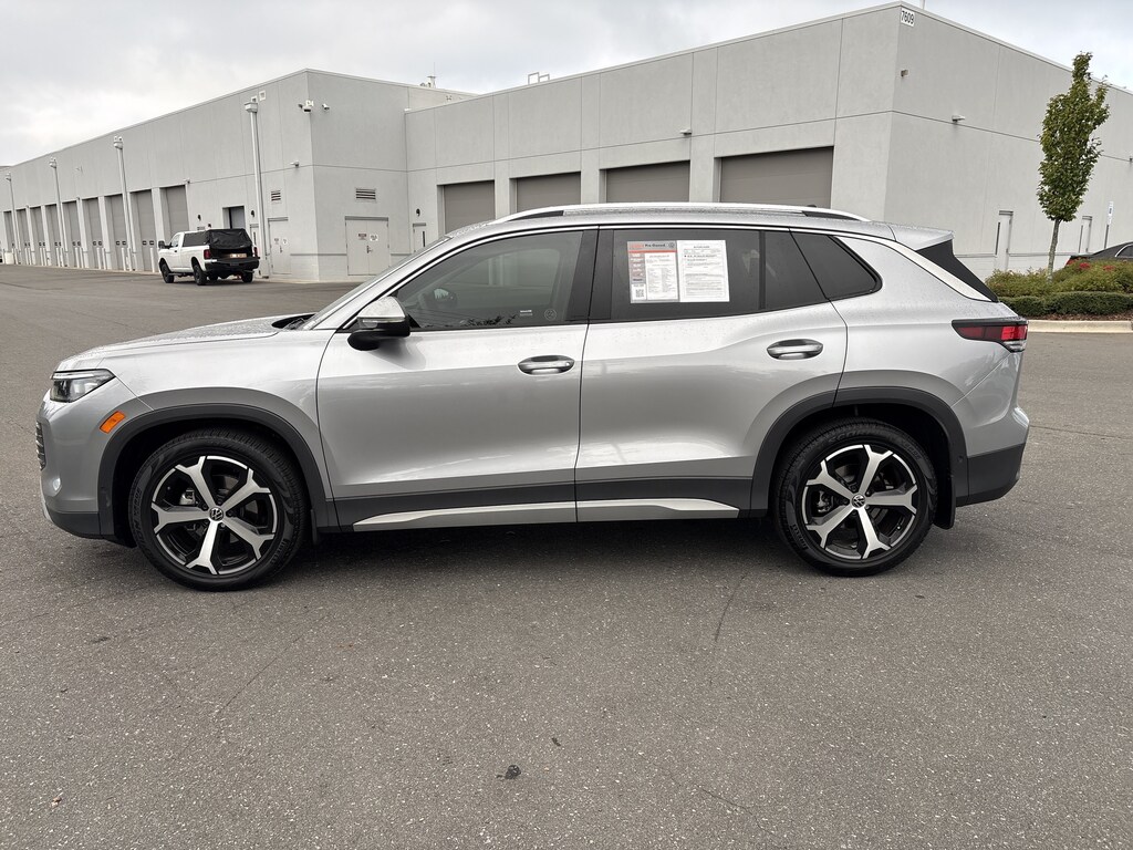 Certified 2026 Volkswagen Tiguan SE SUV