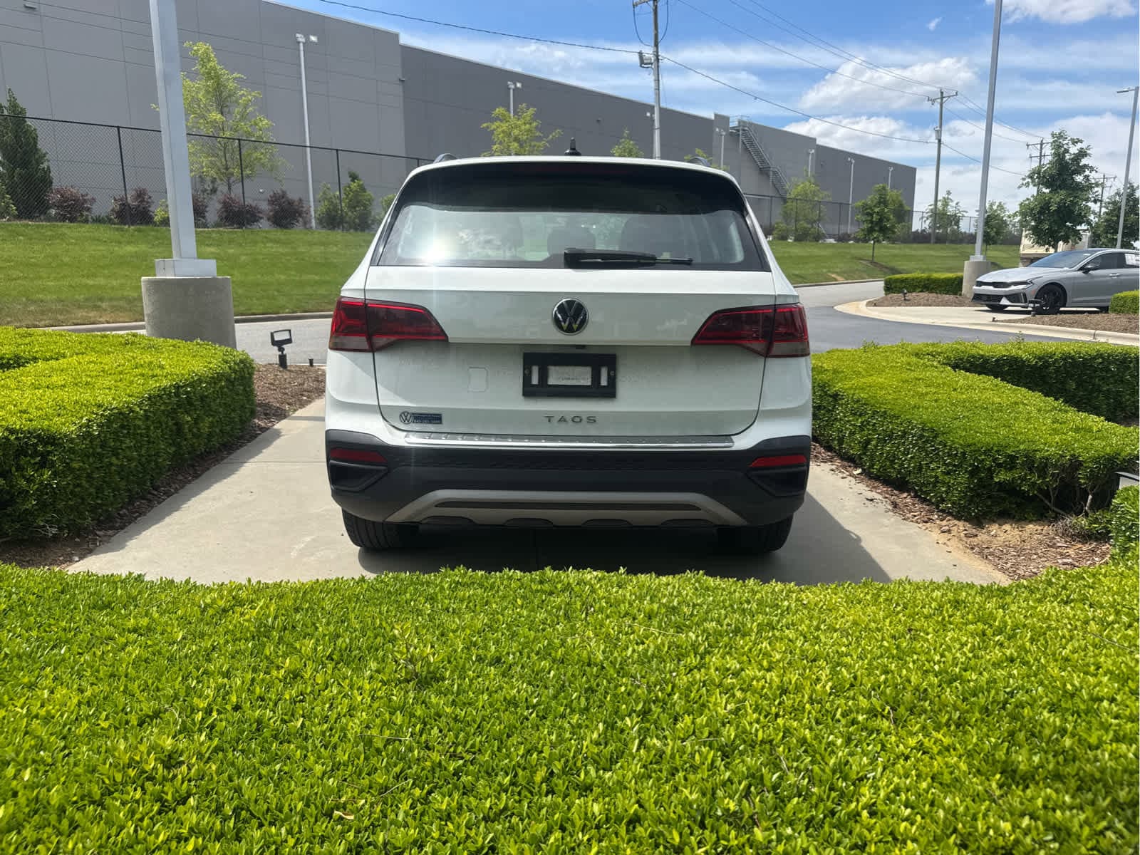 2023 Volkswagen Taos 1.5T S photo 6