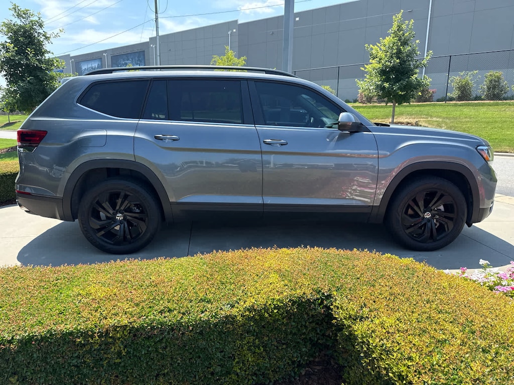 Used 2023 Volkswagen Atlas 3.6L V6 SE w/Technology SUV
