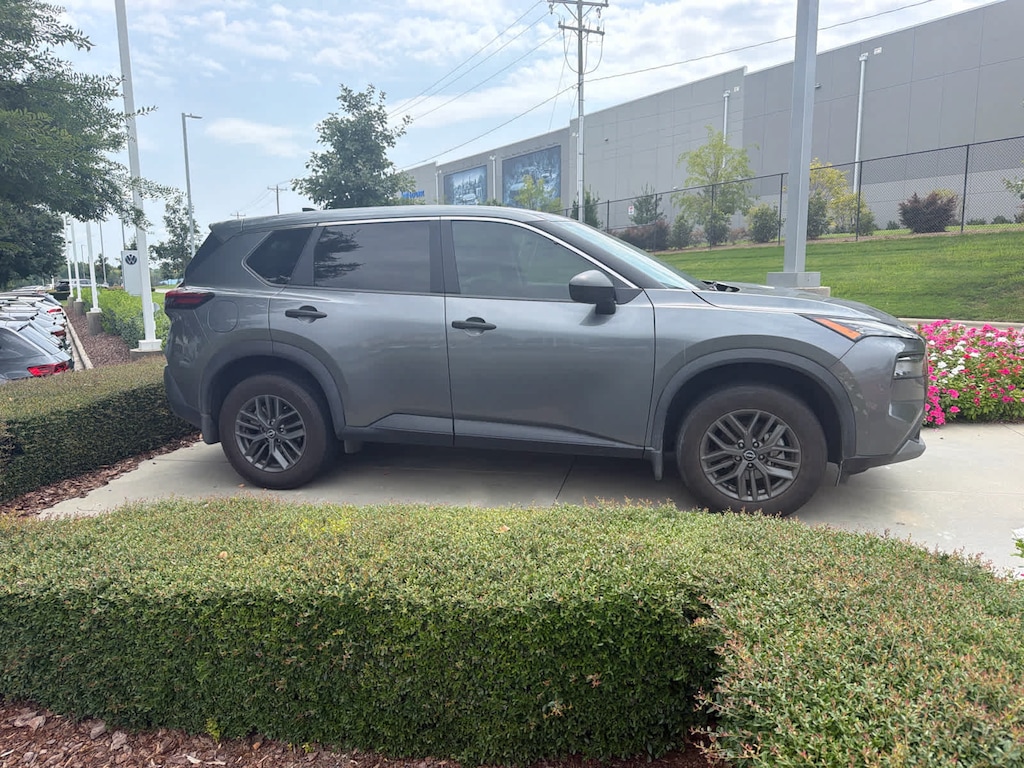 Used 2023 Nissan Rogue S SUV