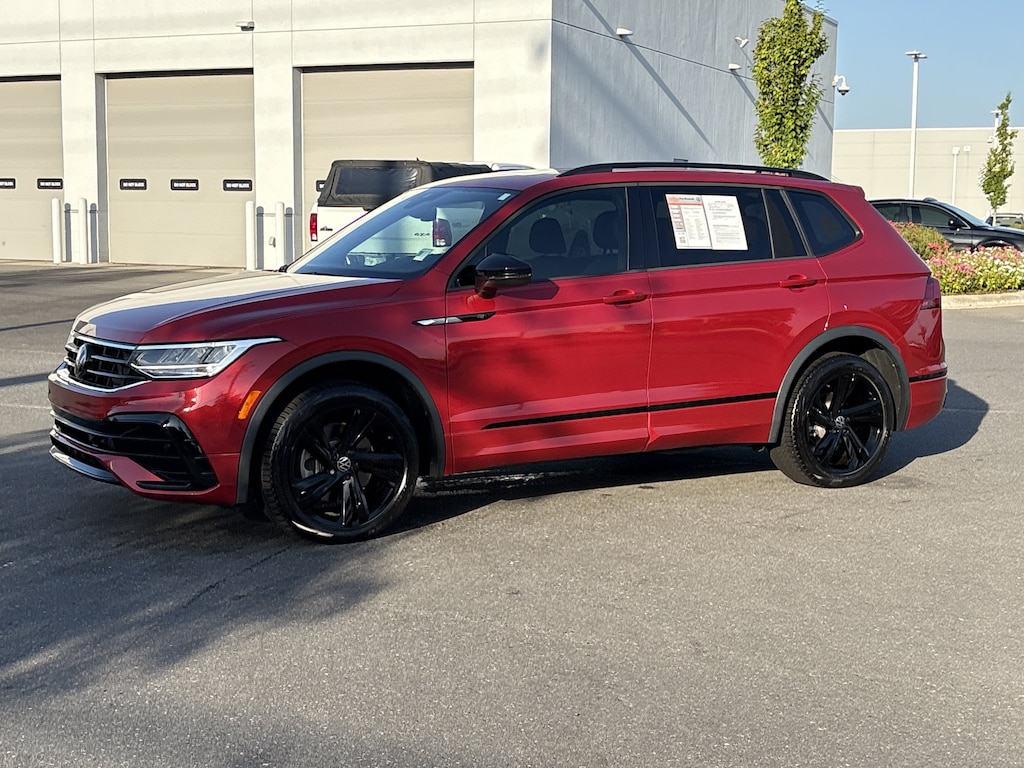 Certified 2024 Volkswagen Tiguan 2.0T SE R-Line Black SUV