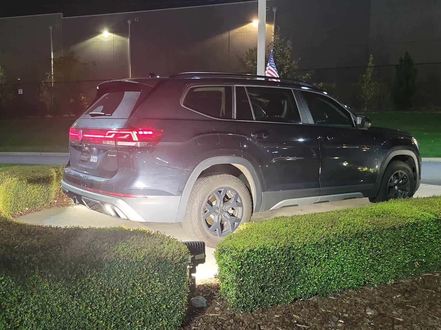 Used 2024 Volkswagen Atlas 2.0T Peak Edition SE w/Technology SUV