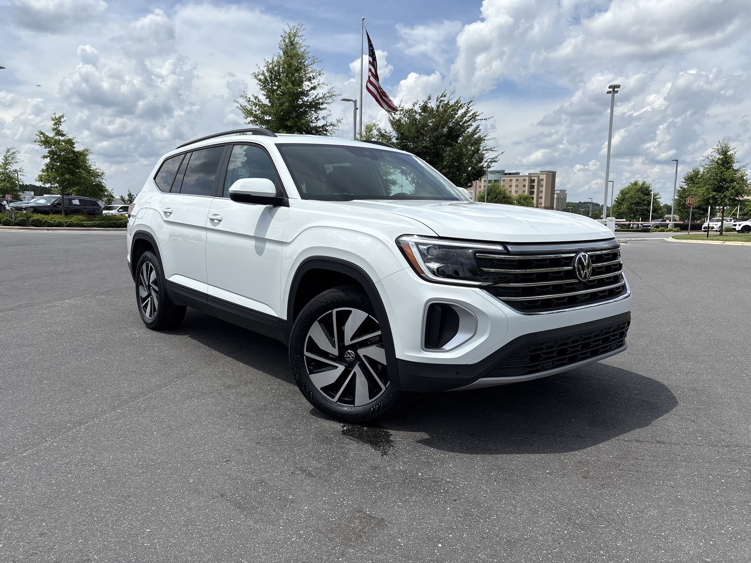 Certified 2024 Volkswagen Atlas SE w/Tech with VIN 1V2WR2CA0RC527627 for sale in Concord, NC