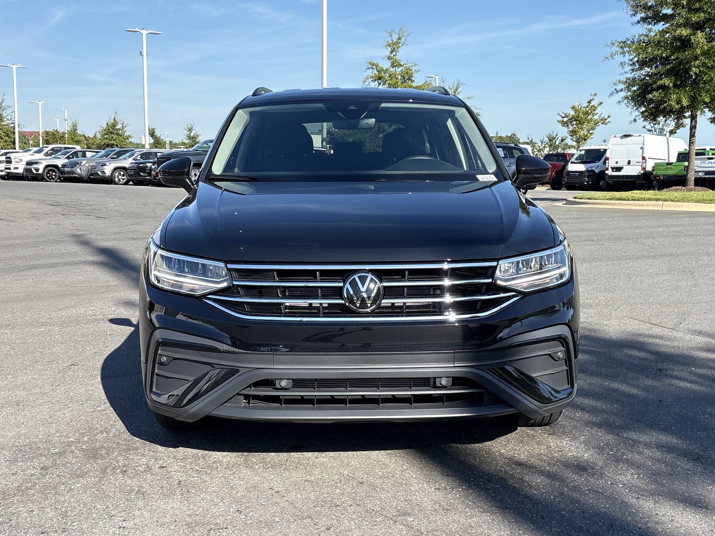 2024 Volkswagen Tiguan S photo 3