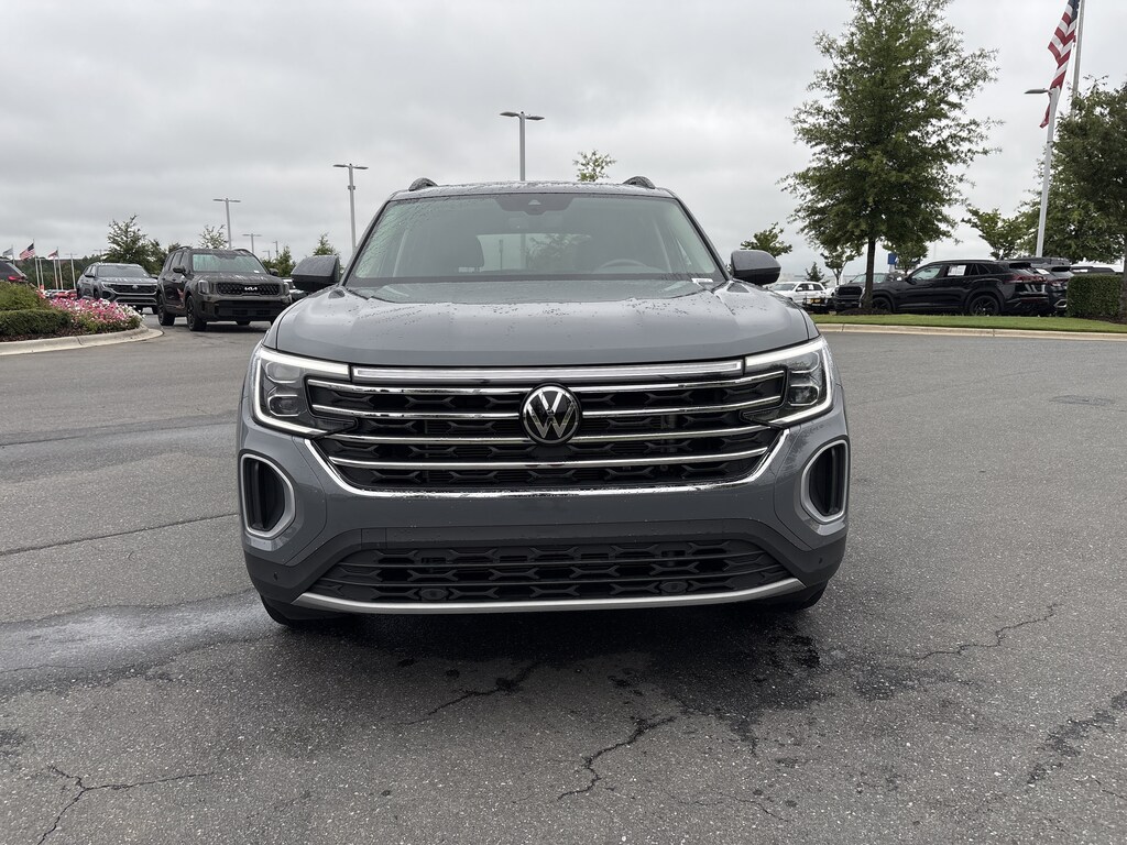 Certified 2026 Volkswagen Atlas SE w/Technology SUV
