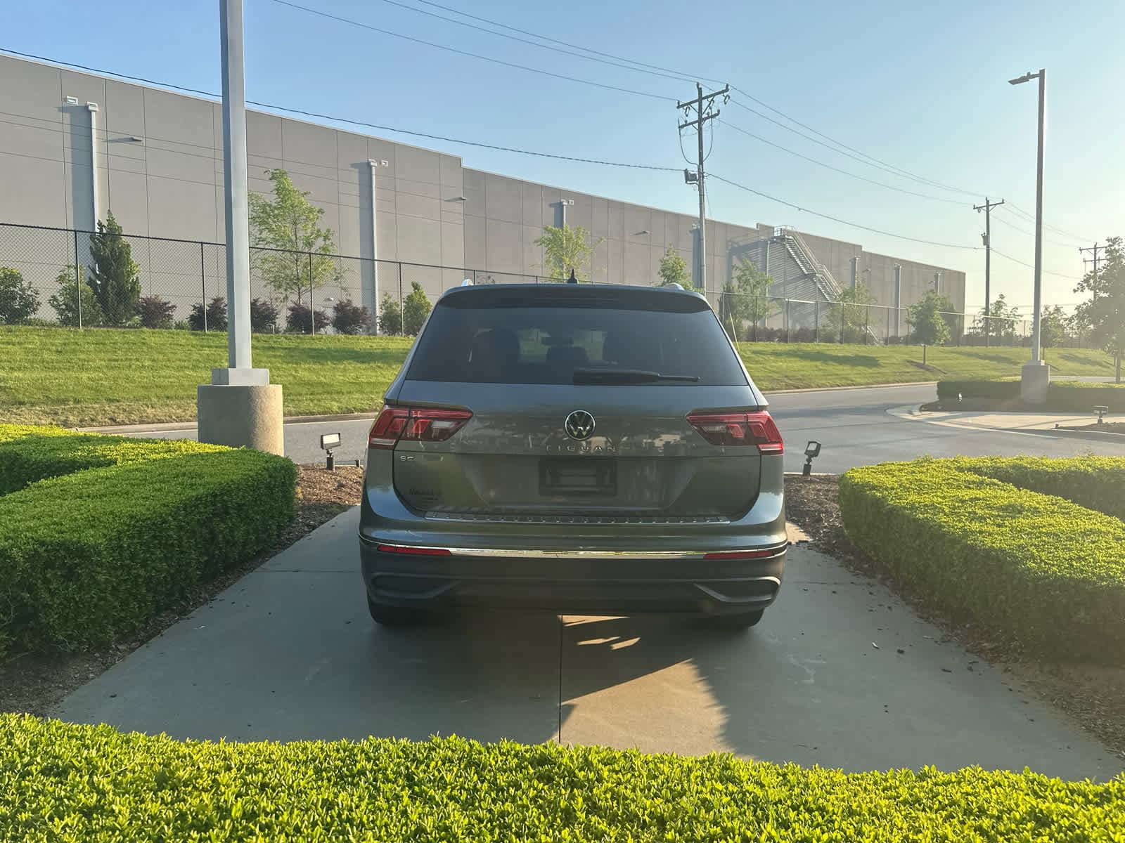 2023 Volkswagen Tiguan 2.0T SE photo 6