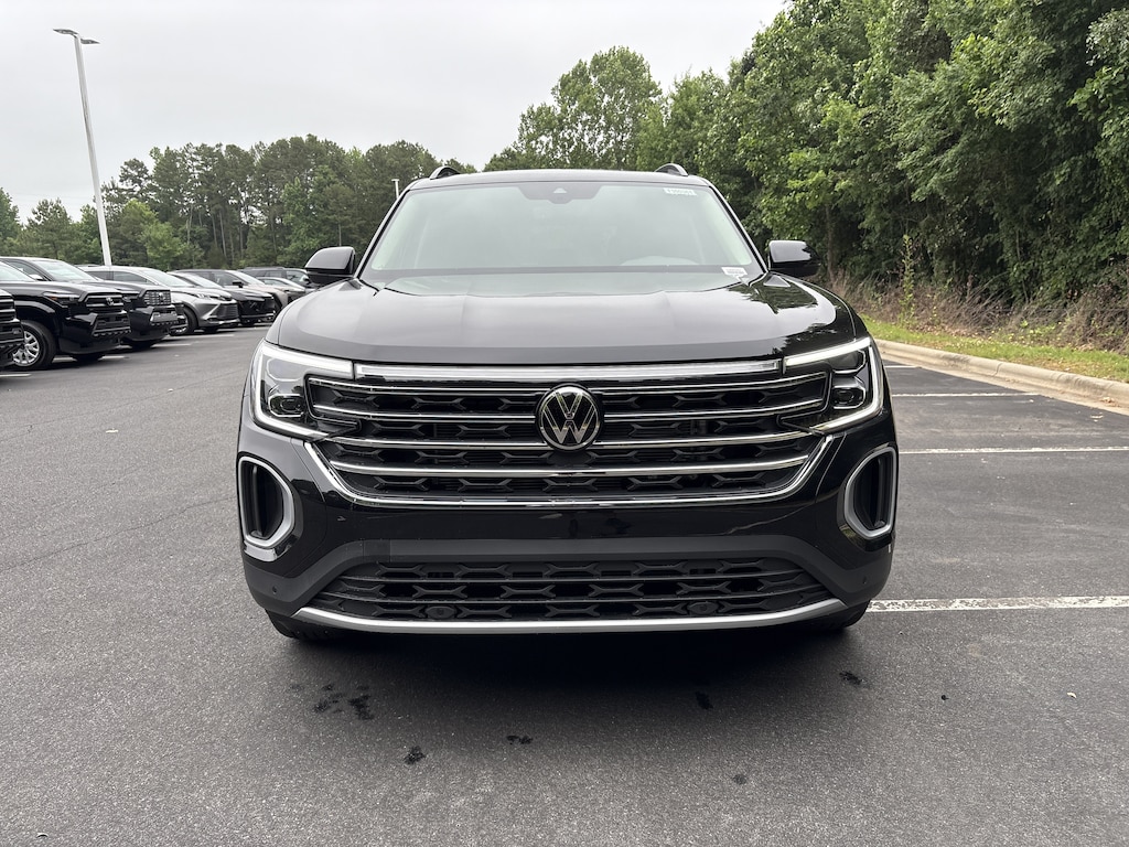 New 2026 Volkswagen Atlas SE w/Technology SUV