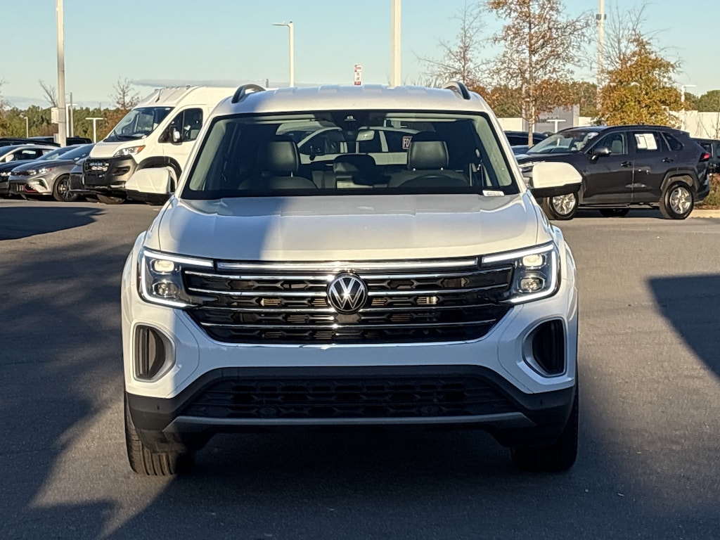 Certified 2025 Volkswagen Atlas 2.0T SE w/Technology SUV