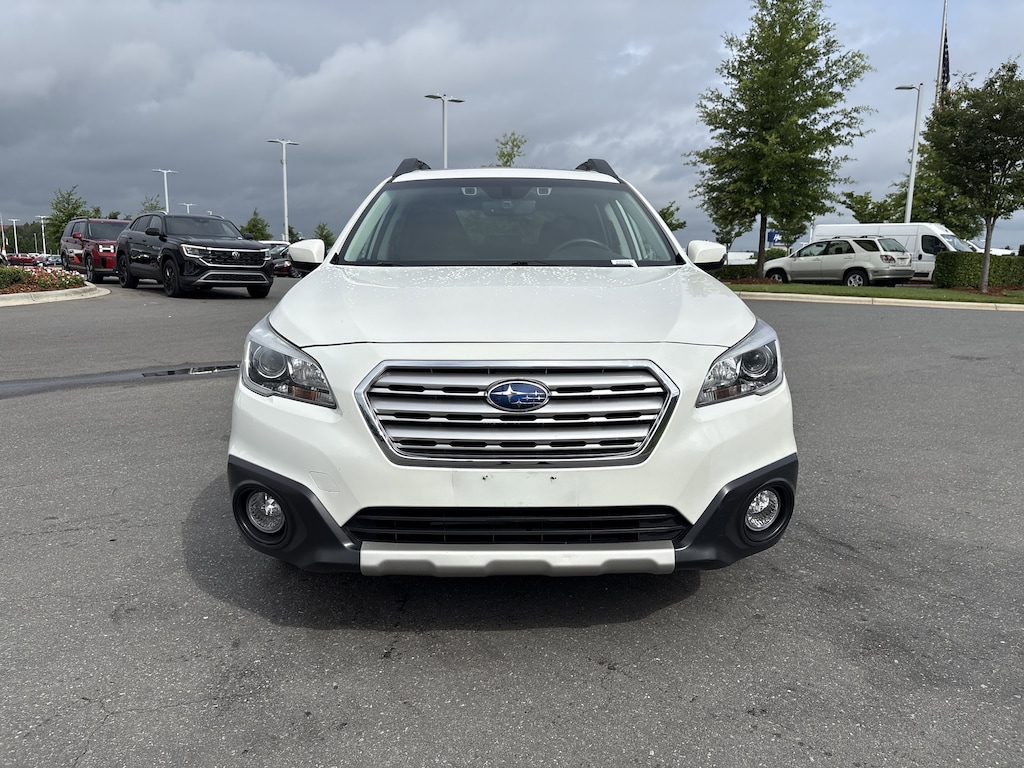 Used 2017 Subaru Outback 2.5i Limited with SUV