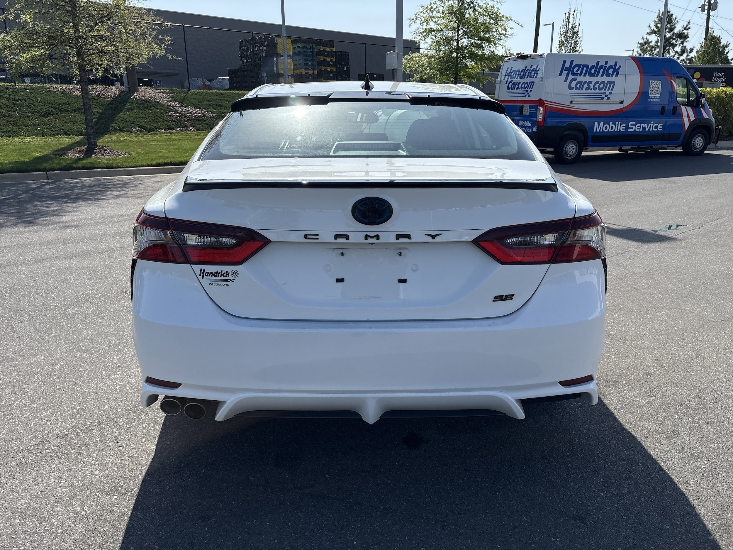 2023 Toyota Camry Hybrid SE photo 3
