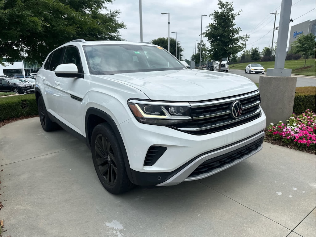 Used 2022 Volkswagen Atlas Cross Sport 3.6L V6 SE w/Technology SUV