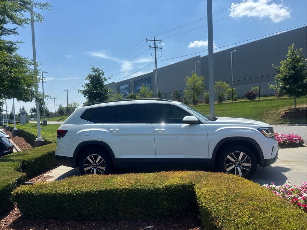 Used 2022 Volkswagen Atlas 2.0T SE SUV