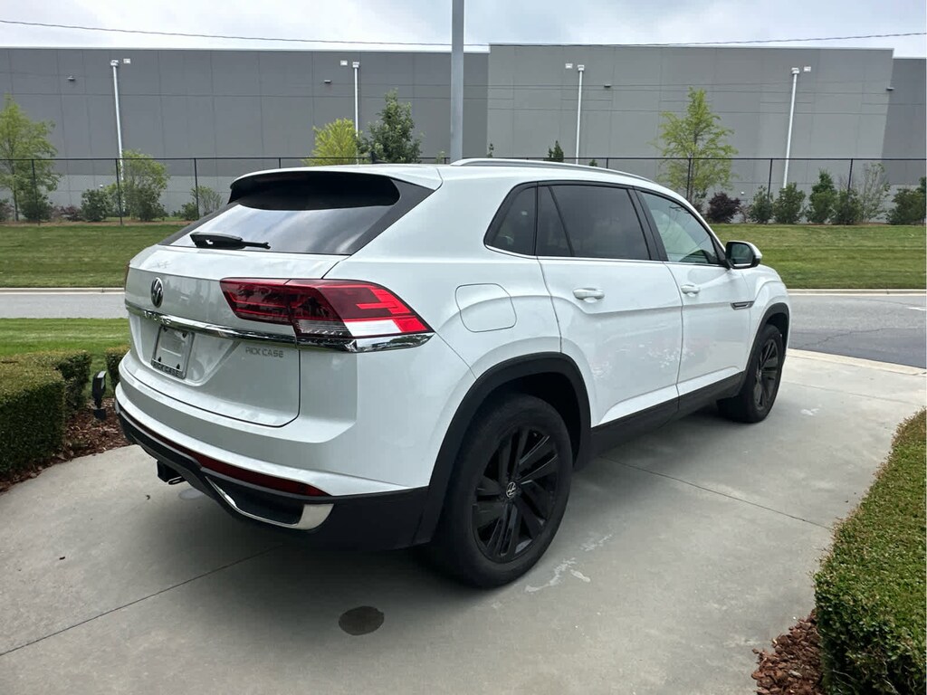 Used 2022 Volkswagen Atlas Cross Sport 3.6L V6 SE w/Technology SUV