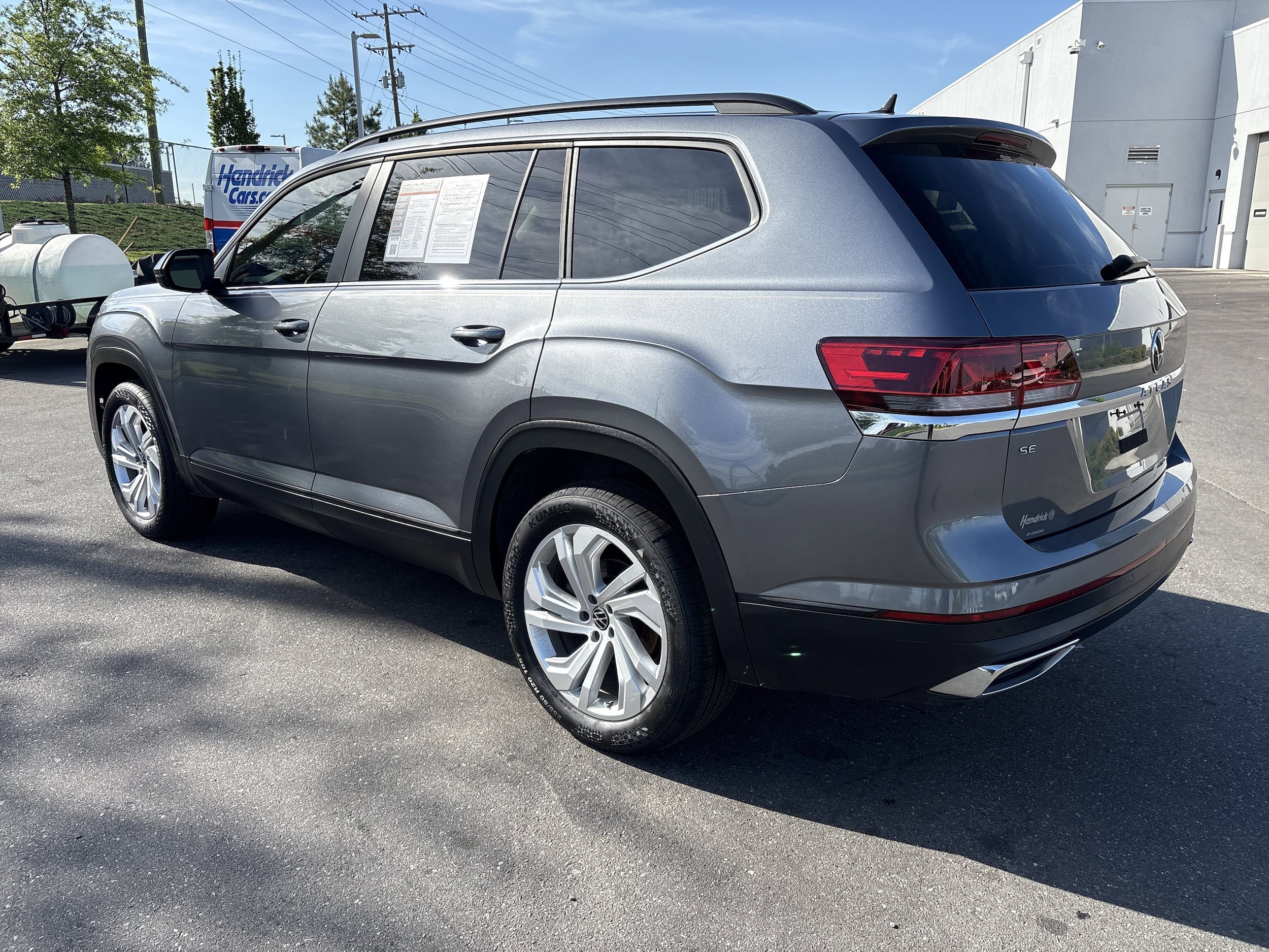 2023 Volkswagen Atlas 2.0T SE w/Technology photo 6
